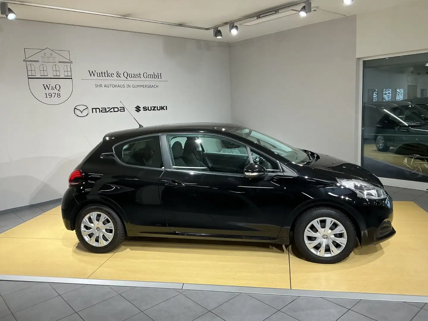 Peugeot 208 Active*Zahnriemen Neu!* 8Fach bereift* Noir - 2