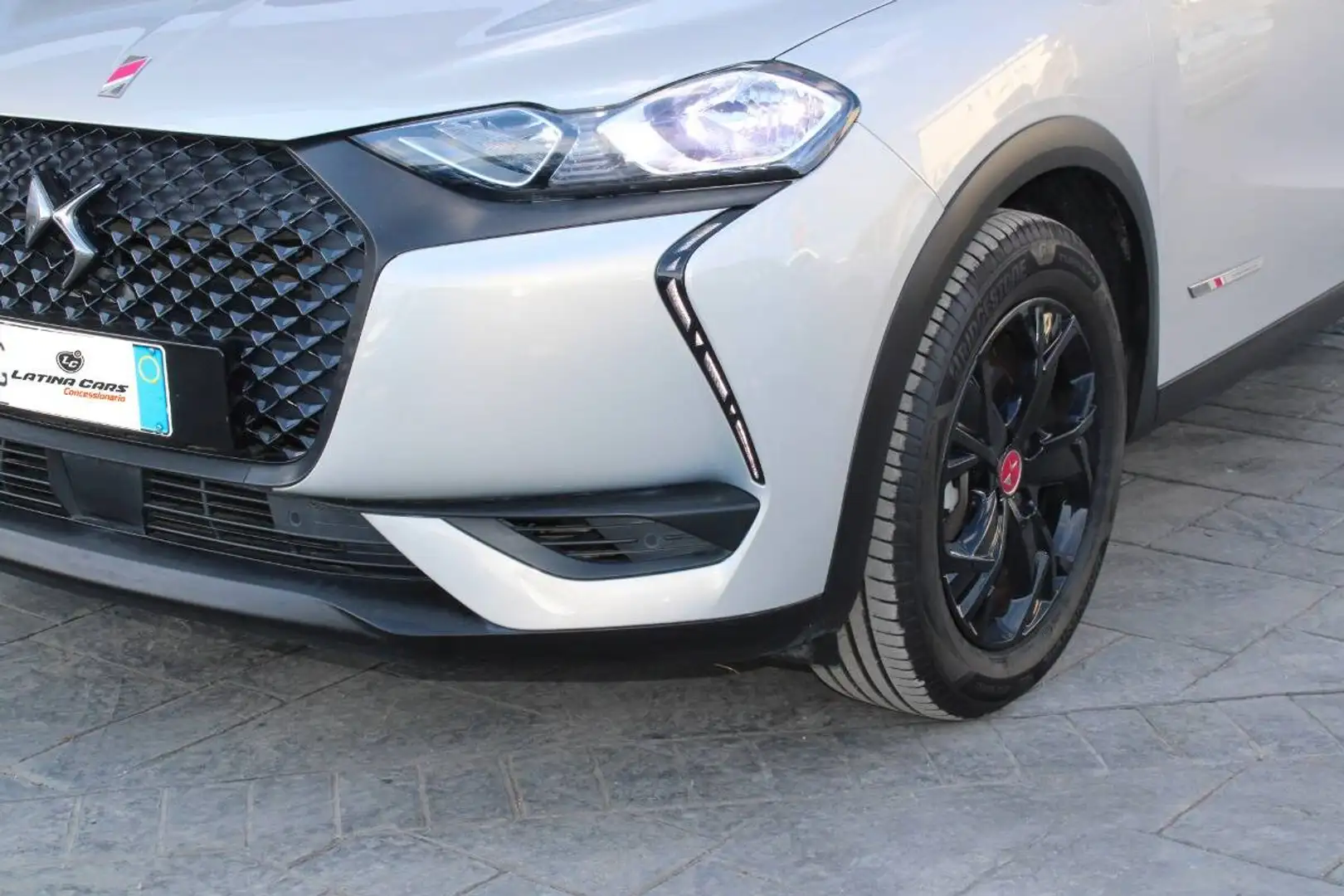 DS Automobiles DS 3 Crossback 1.2 puretech Performance Line 130cv auto Grigio - 2