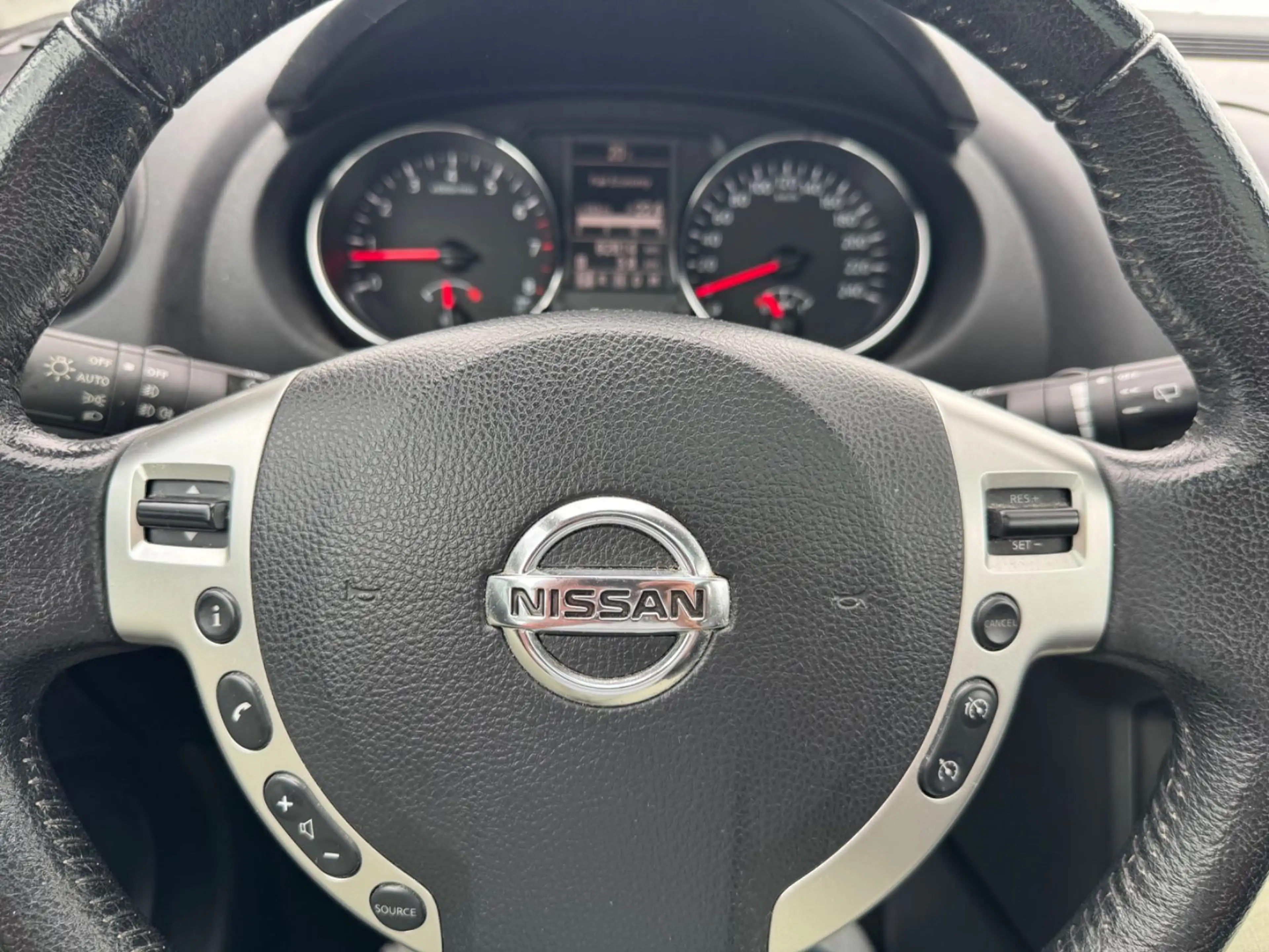 Nissan Qashqai Tekna -1.Hand -Autom. -Pano -Navi -Leder — photo 11