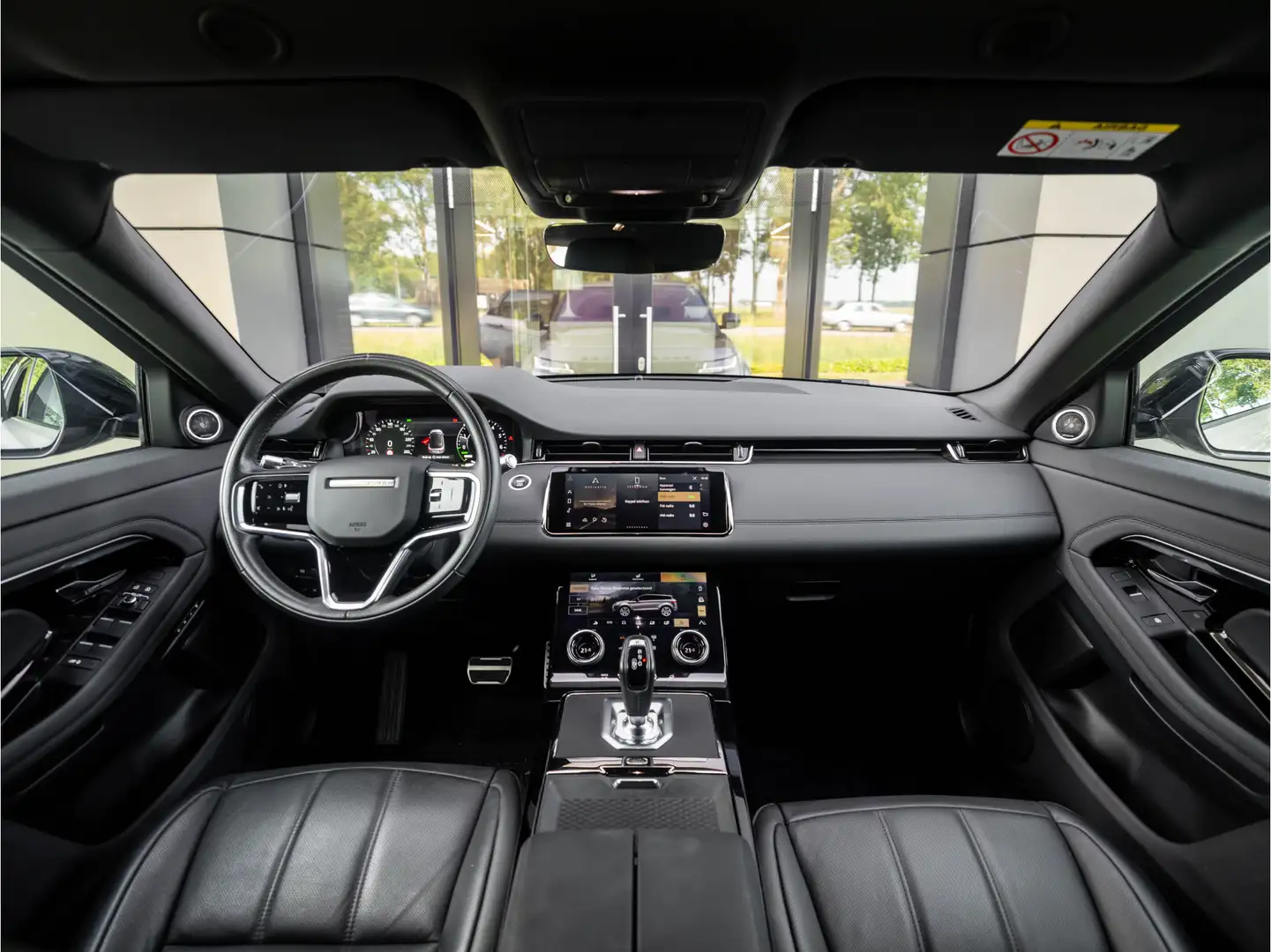 Land Rover Range Rover Evoque P300e AWD R-Dynamic SE | Meridian Audio | 20'' Glo Bruin - 2