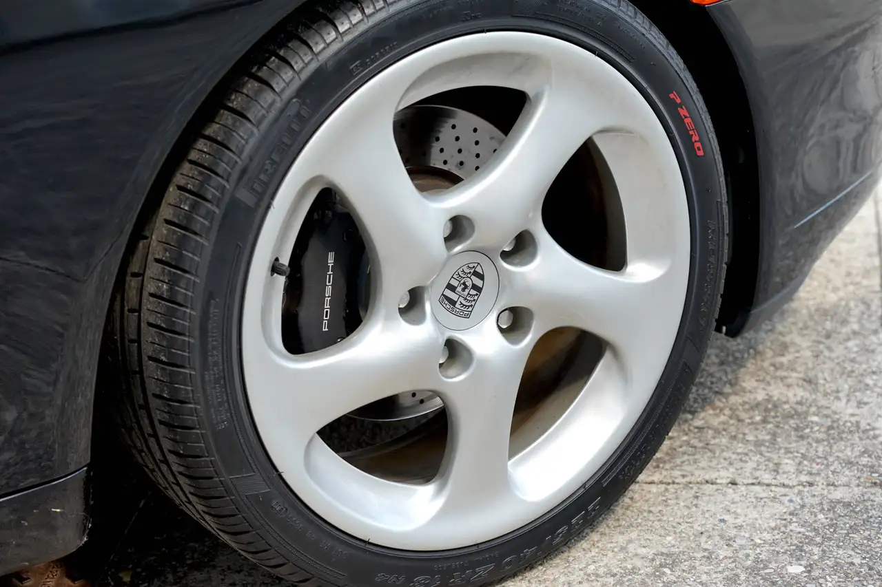Porsche 911 IV Carrera 996 Coupe Coupe 3.4 Carrera, foto 4
