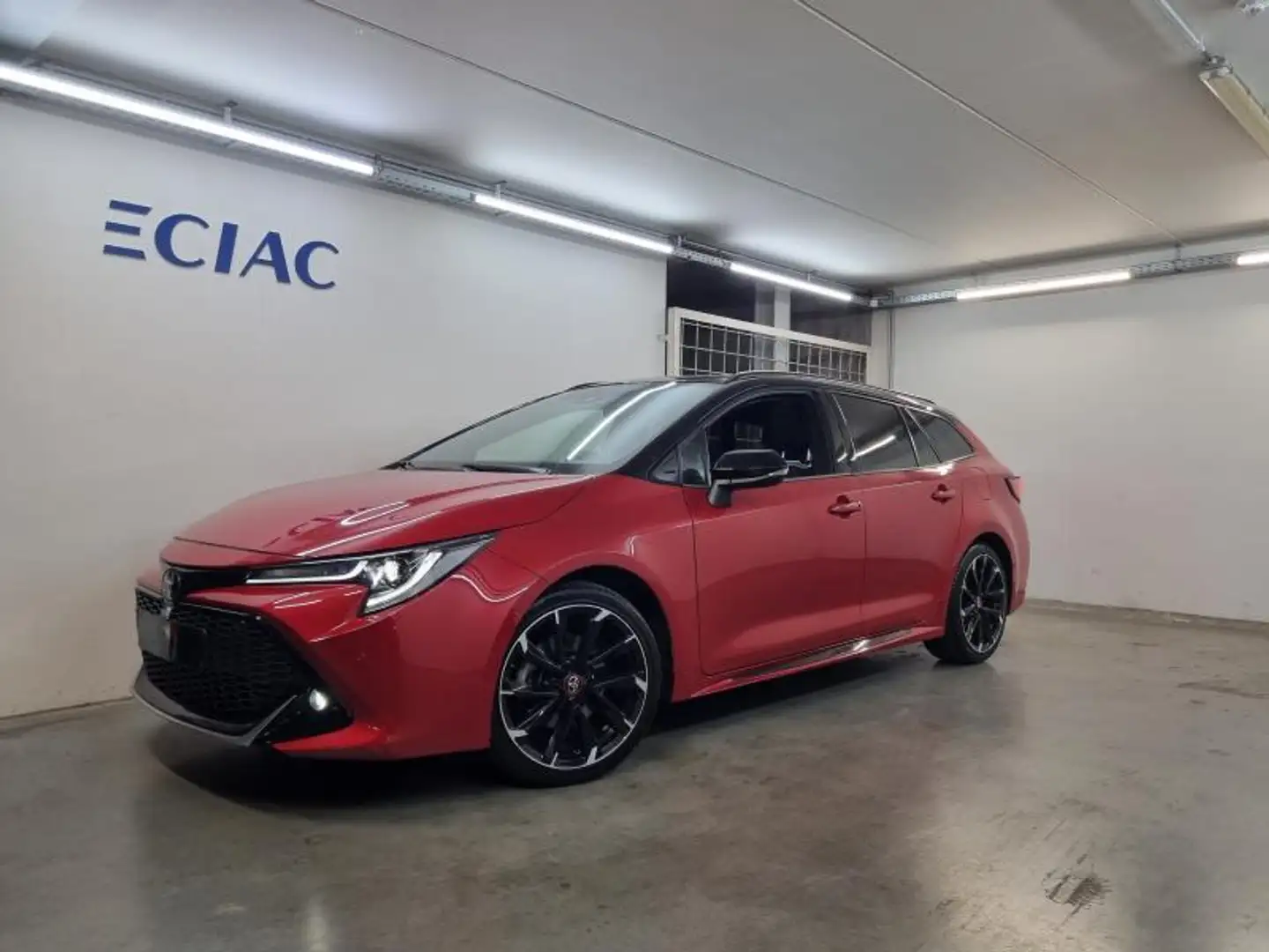 Toyota Corolla GR Sport+ - pano dak - garanti Rot - 1