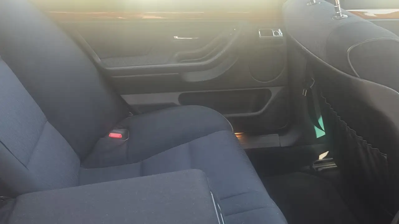 BMW 740iA, foto 11