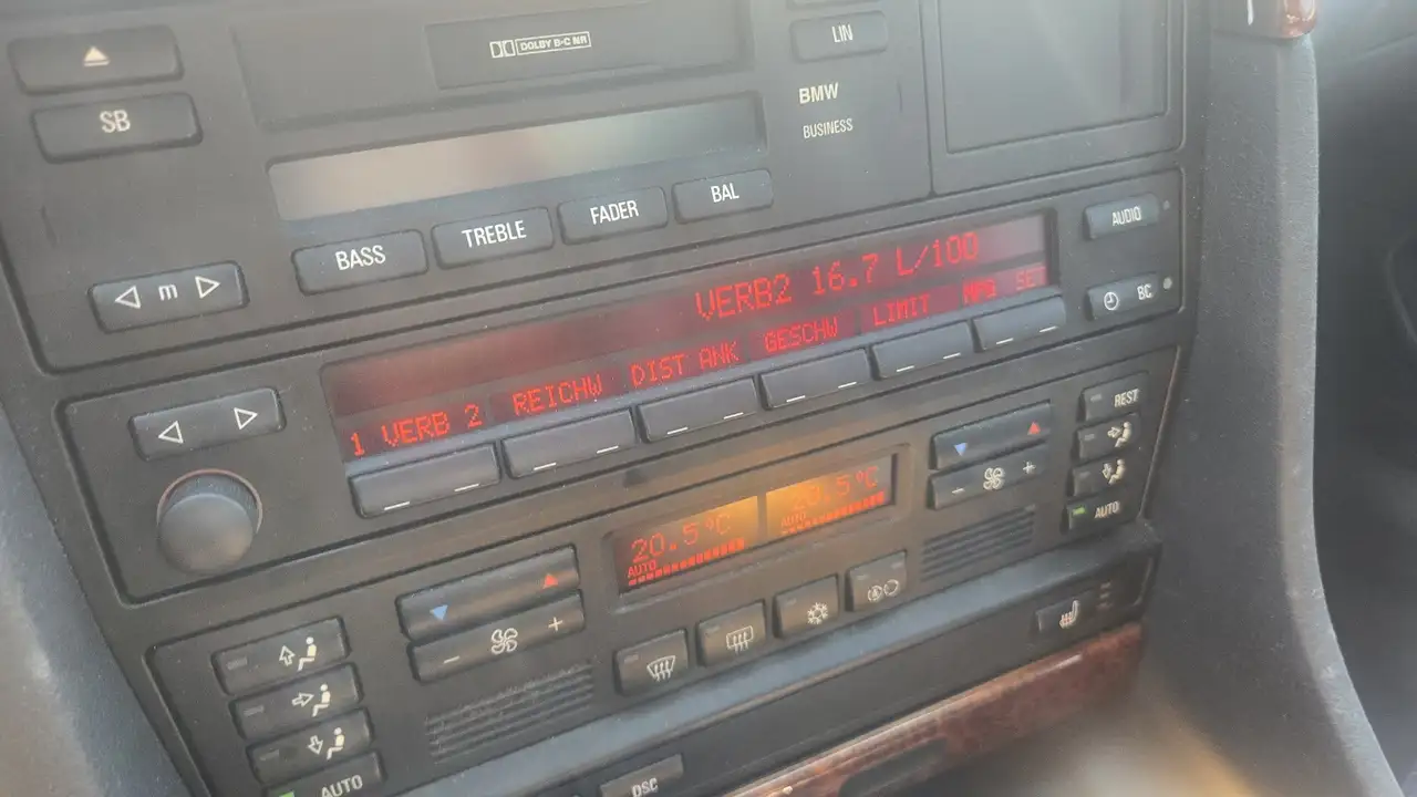 BMW 740iA, foto 6