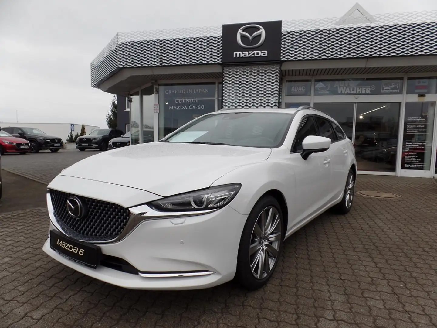 Mazda 6 2.5L SKYACTIV G 194ps 6AT FWD TAKUMI SUNR Weiß - 1