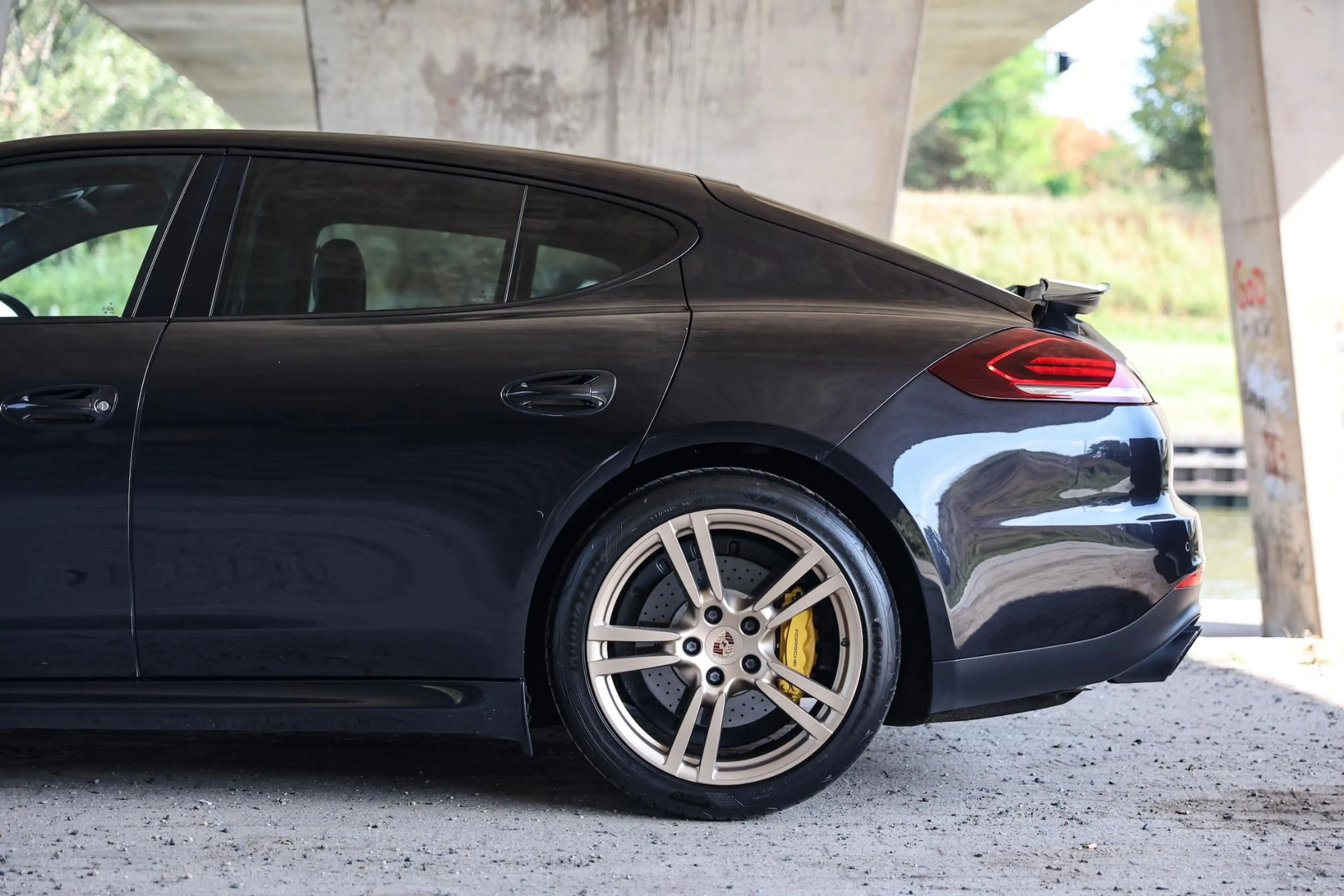 Porsche Panamera 4.8 GTS — photo 6