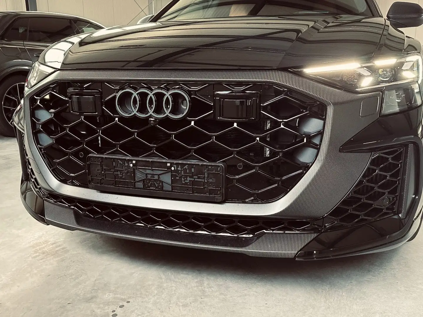 Audi RS Q8 SUV performance 4.0 TFSI qu. Carbon matt Noir - 2