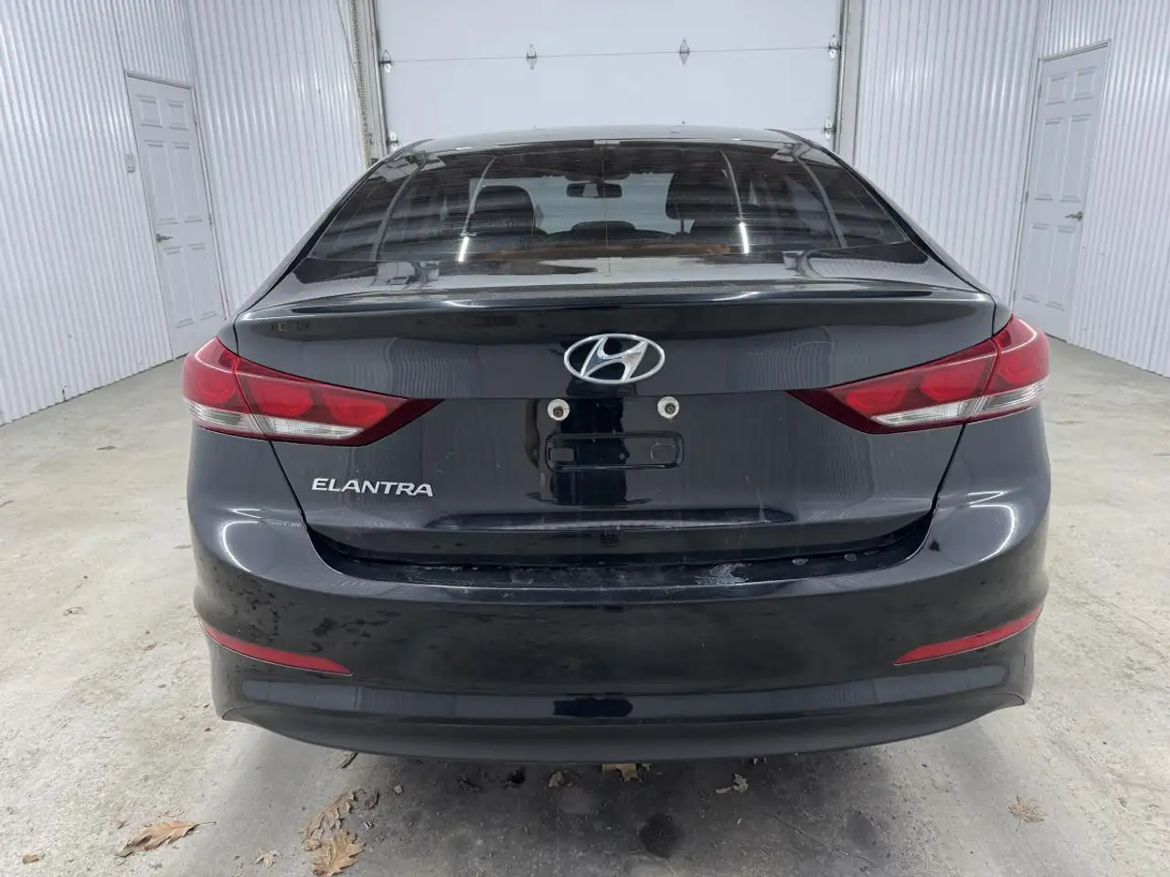 Hyundai ELANTRA снимка Hyundai ELANTRA
