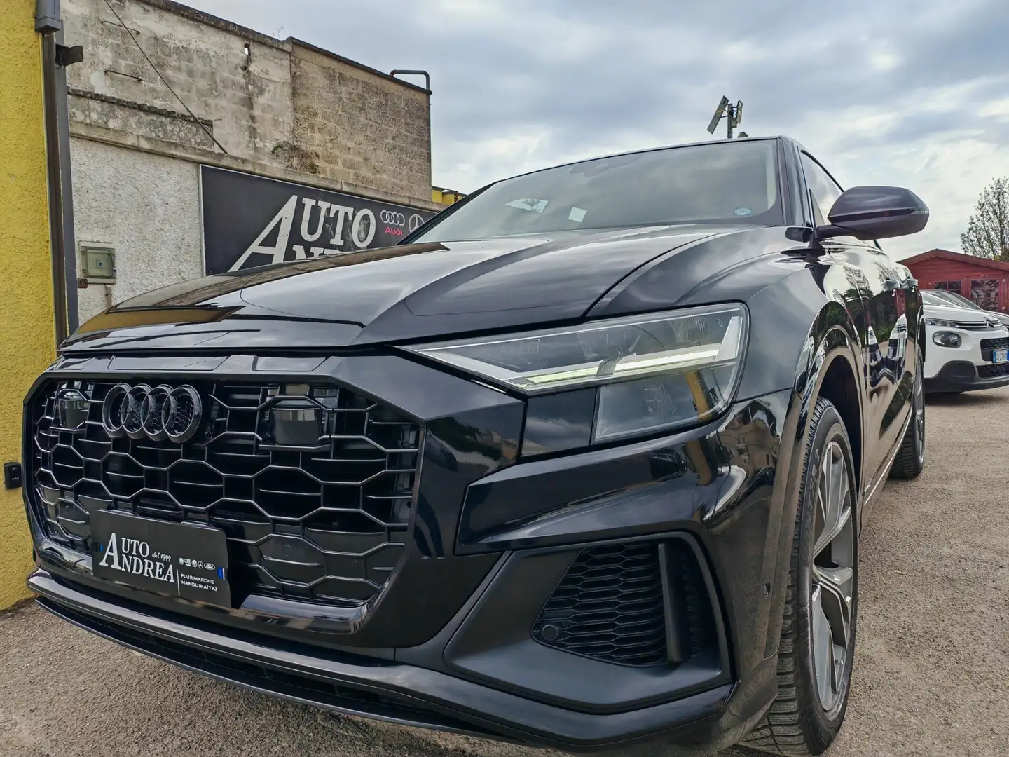 Audi Q8 Audi Q8 3.0TDI Ibrida 286CV navig cam led 2020 Nero - 1