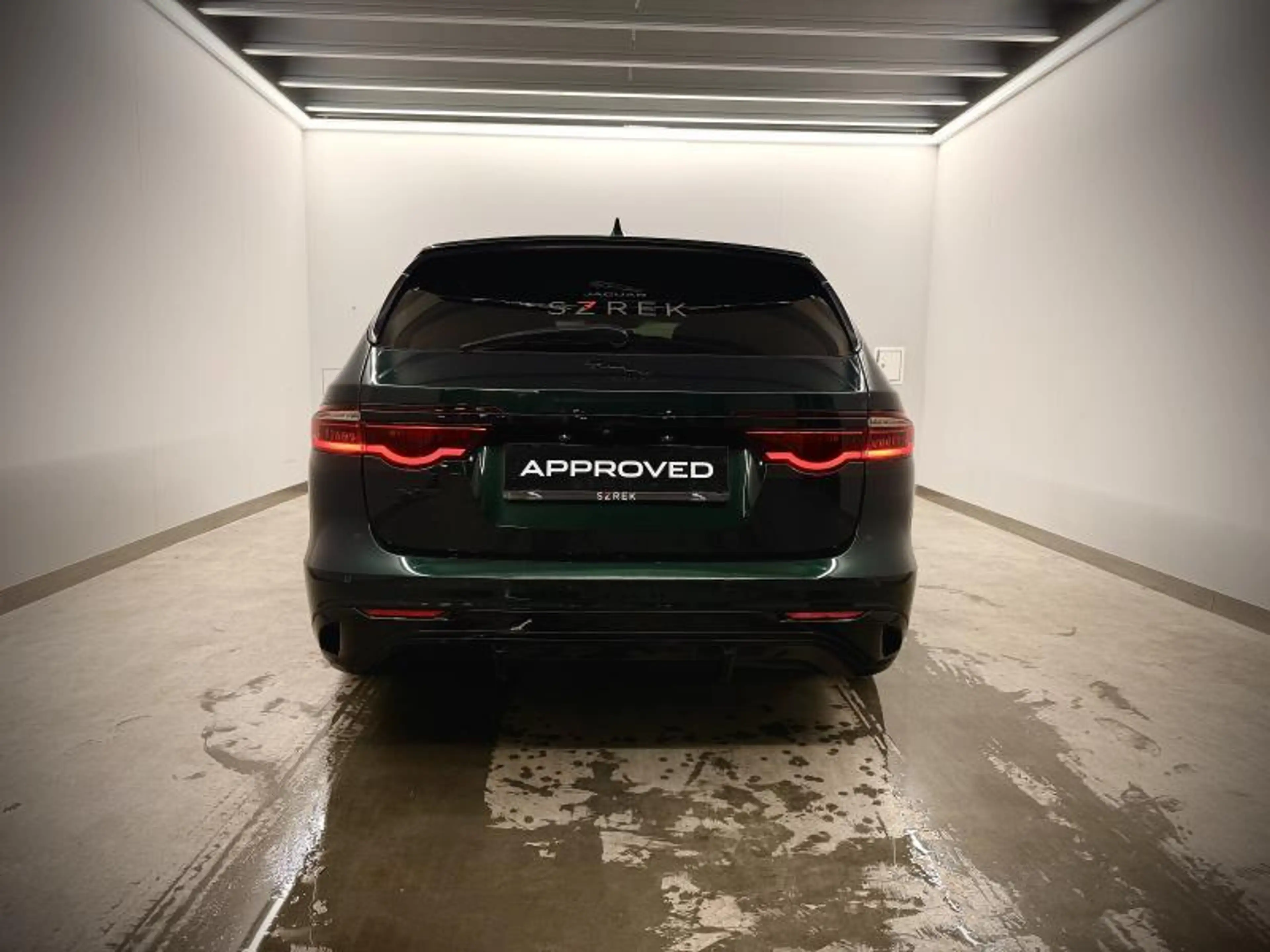 Jaguar XF Sportbrake R-Dynamic S D200 — photo 5