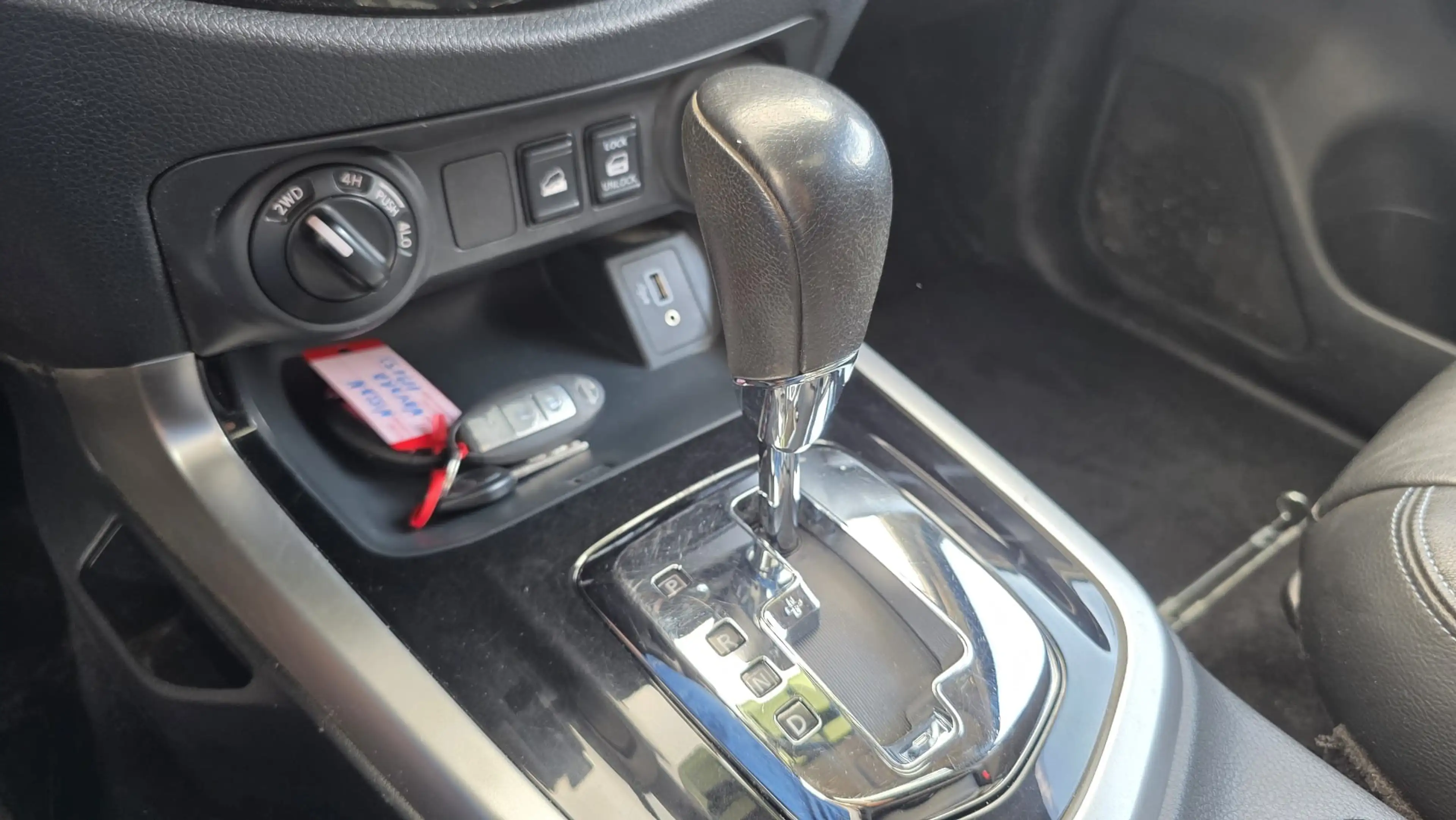 Nissan Navara 4x4 Automaat Full Optie Nieuw Model Led 360C — photo 11