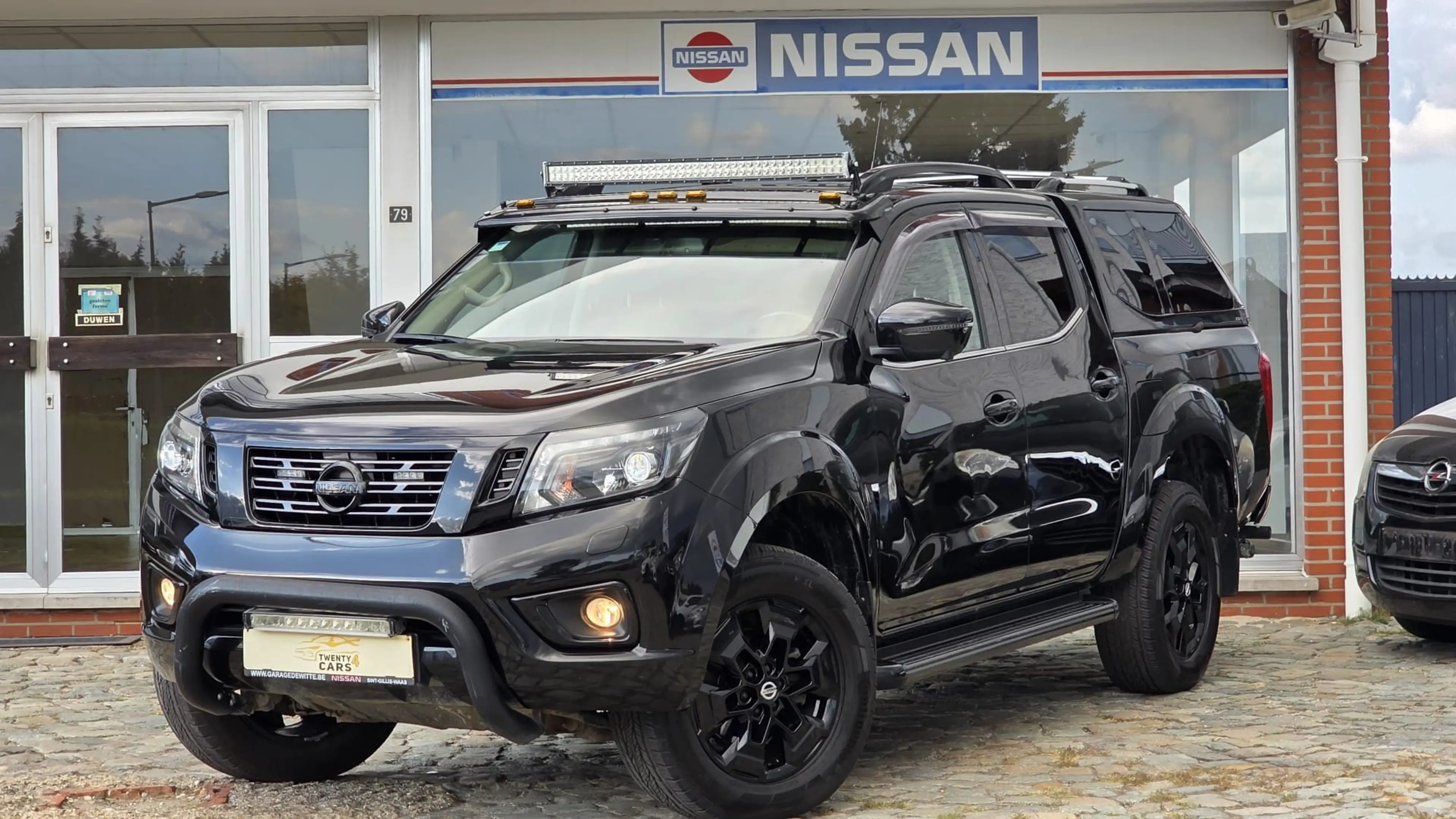 Nissan Navara 4x4 Automaat Full Optie Nieuw Model Led 360C