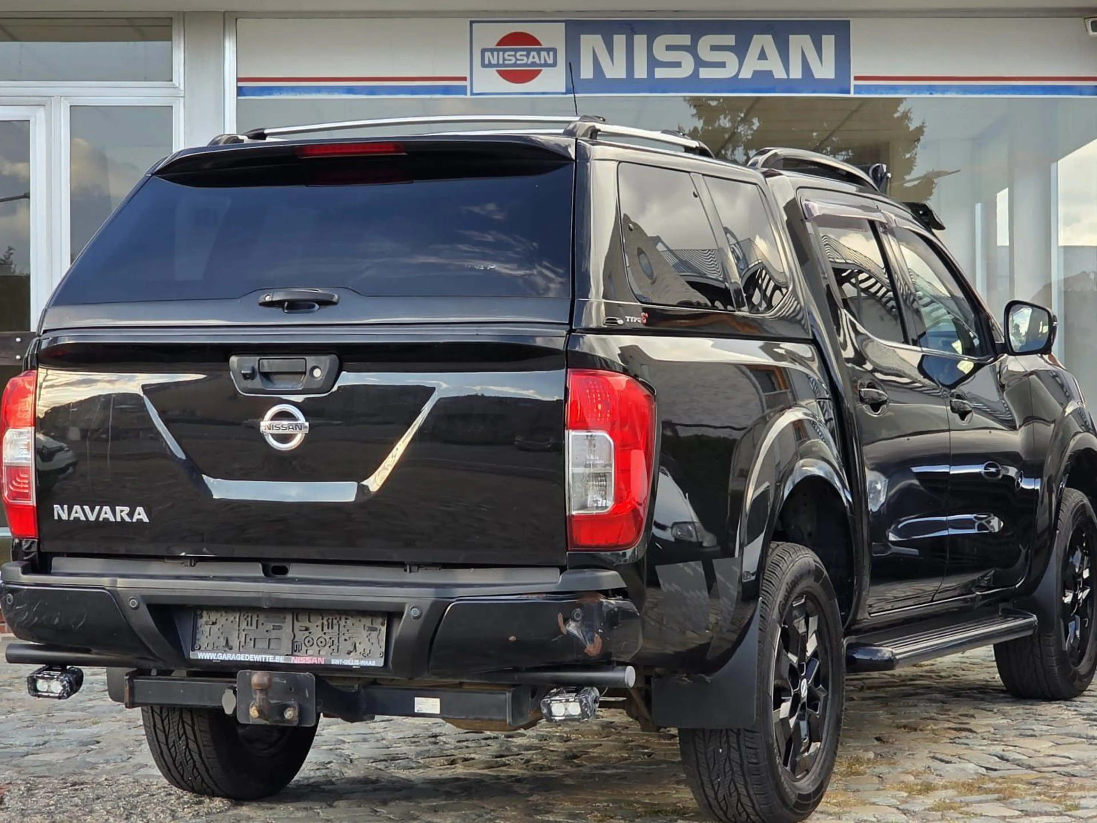Nissan Navara 4x4 Automaat Full Optie Nieuw Model Led 360C — photo 4