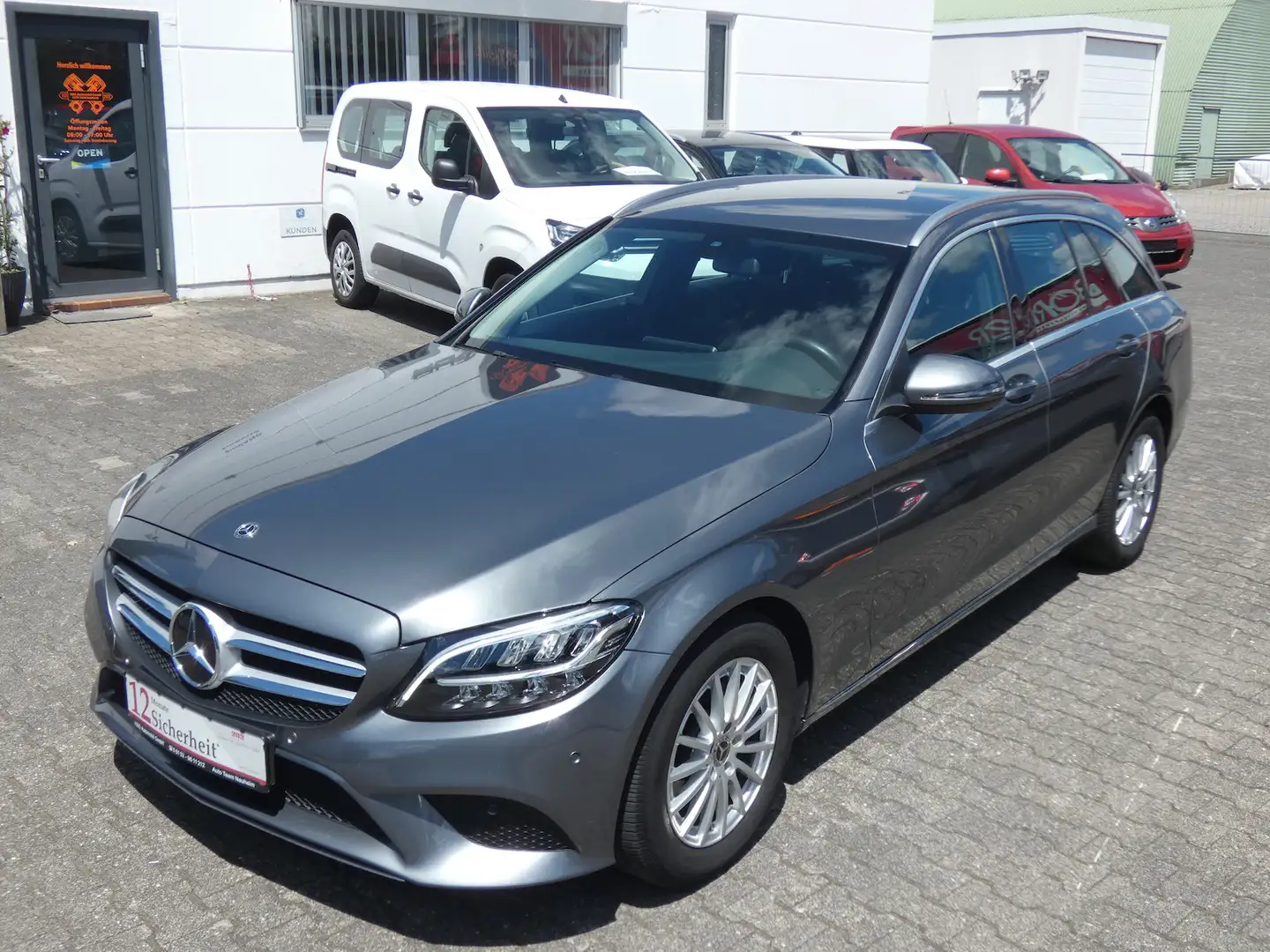 Mercedes-Benz C 200 T Automatik *NAVI*ALU*KAMERA*LED*KLIMA* Grau - 2