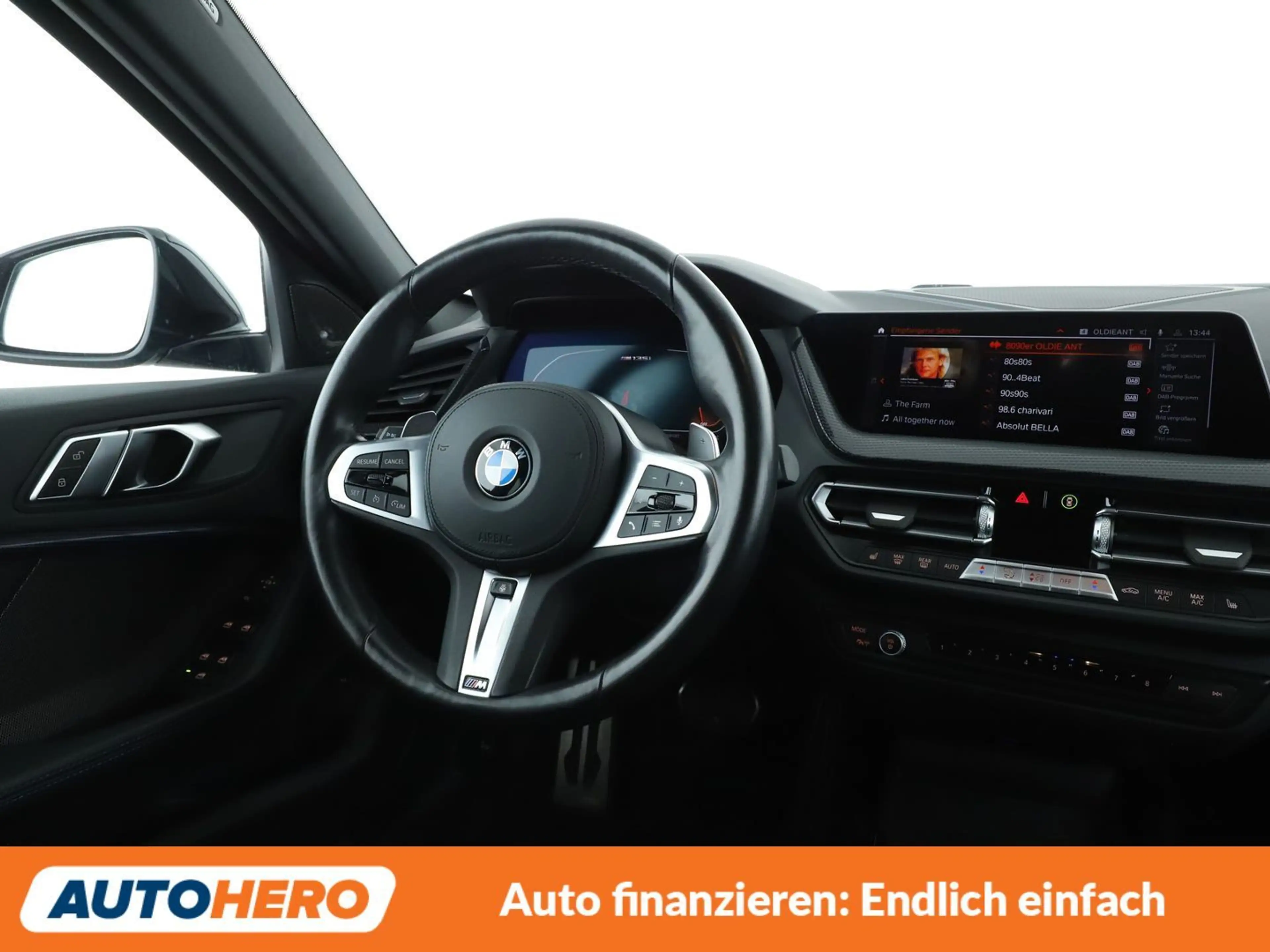 BMW 135 M135i xDrive Color Vision Aut.*NAVI*LED* — photo 13