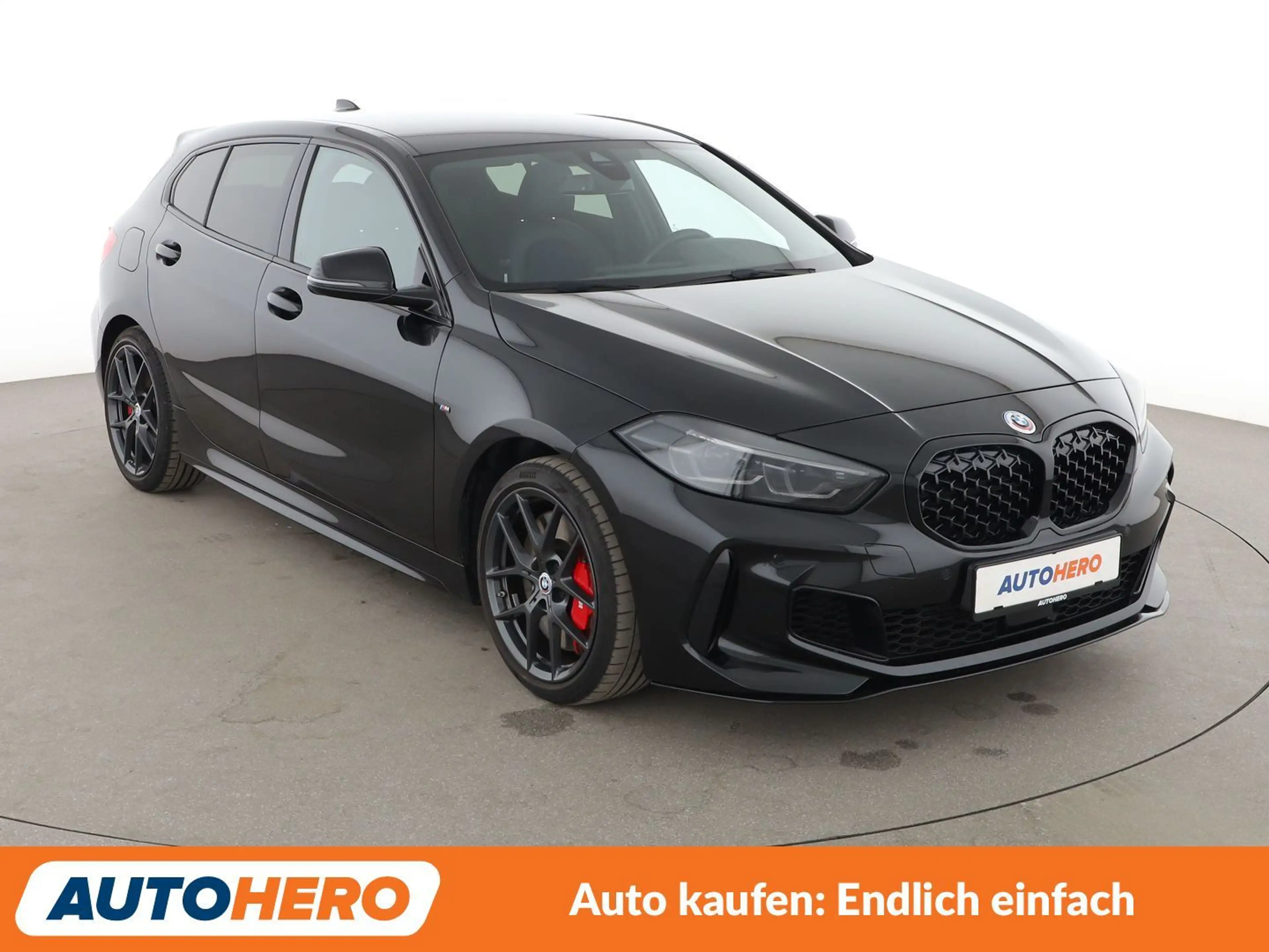 BMW 135 M135i xDrive Color Vision Aut.*NAVI*LED* — photo 8