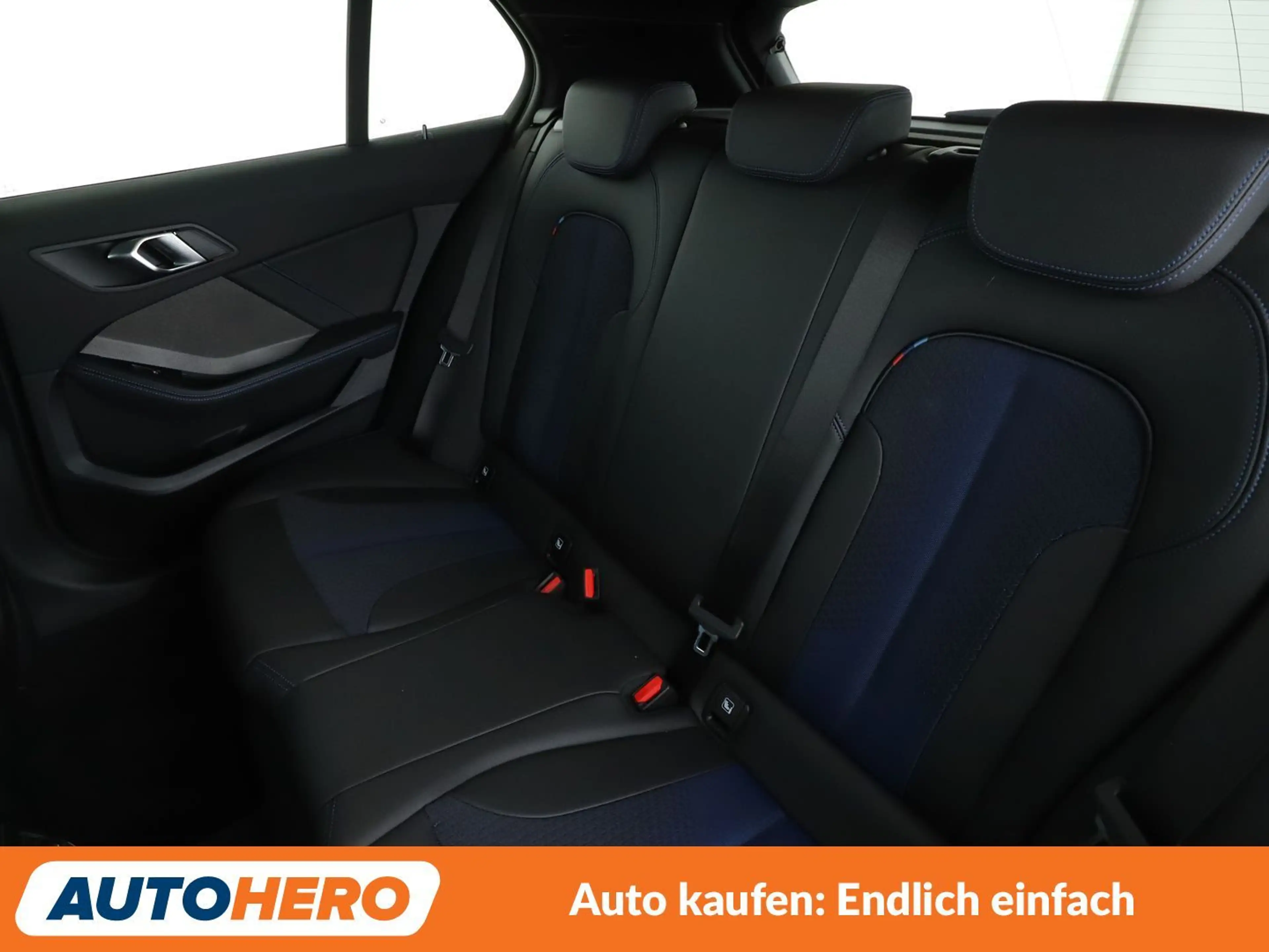 BMW 135 M135i xDrive Color Vision Aut.*NAVI*LED* — photo 14