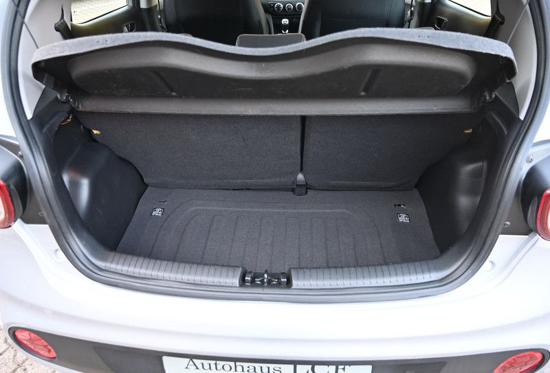 Hyundai i10 1.0 Trend Sitz/Lenkradheizung Klima 27tkm — photo 14