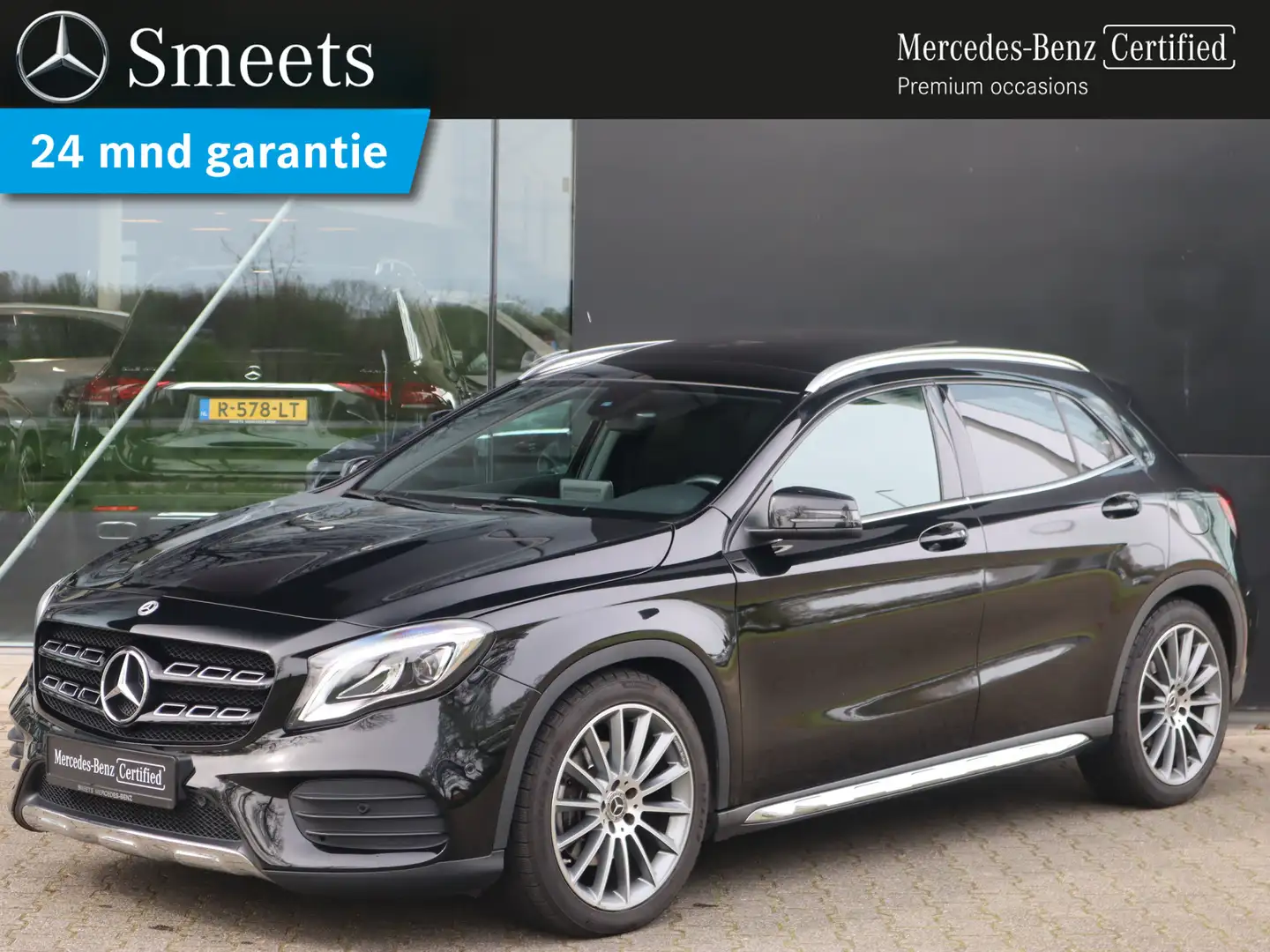 Mercedes-Benz GLA 250 4Matic Premium Plus | AMG line | Panoramadak | Nav Zwart - 1