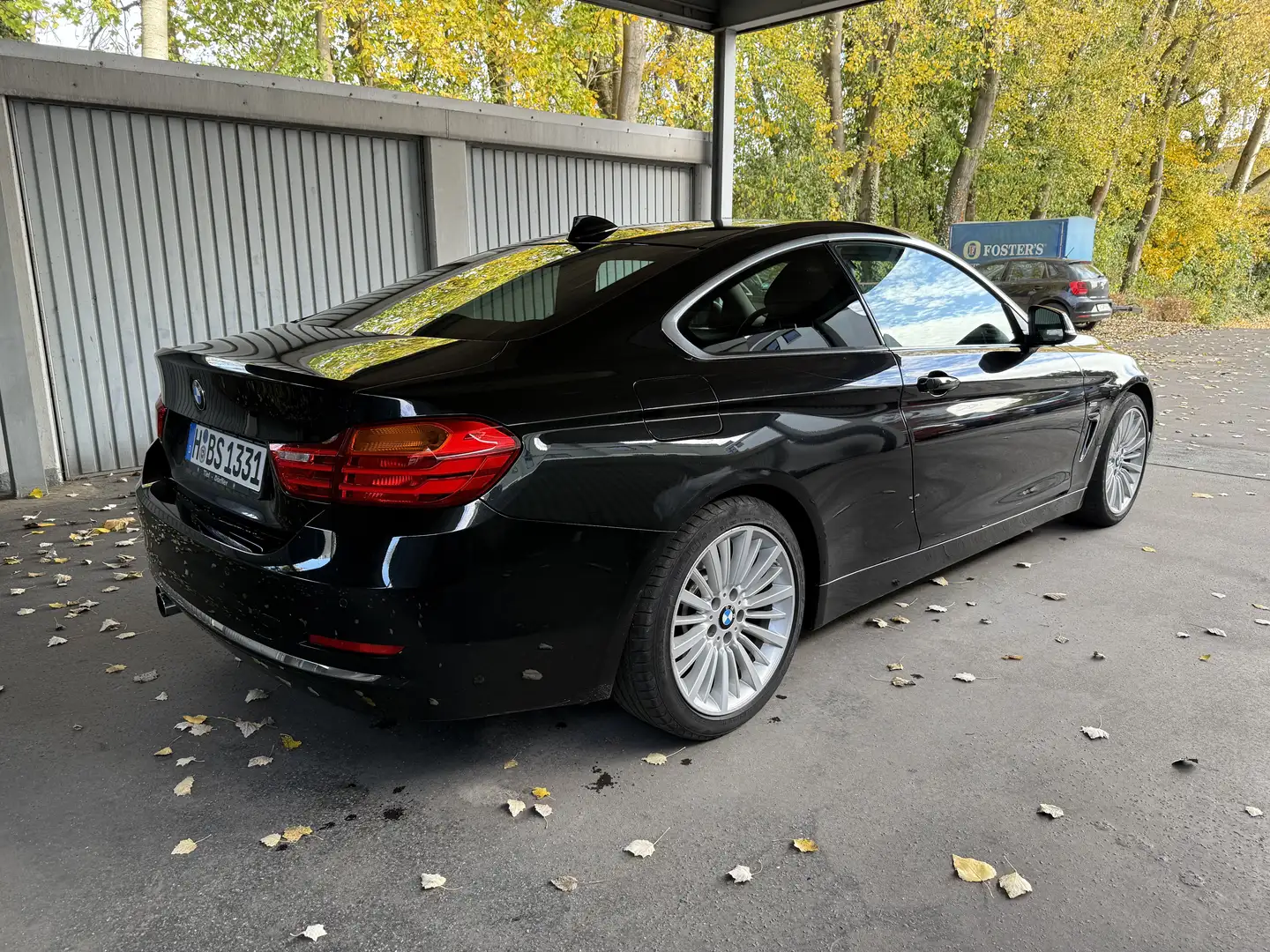 BMW 420 420i Coupe Aut. Luxury Line Schwarz - 2