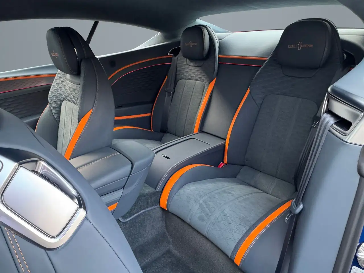 Bentley Continental GT 2024 — фото 13