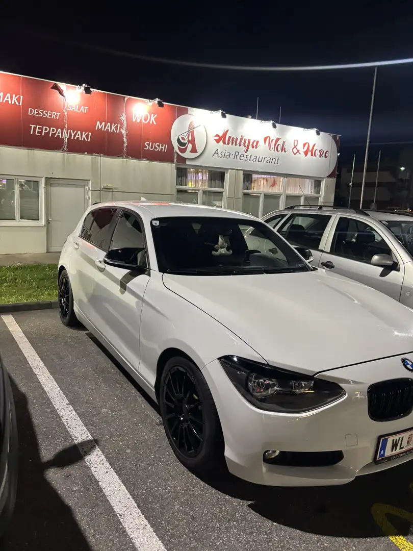 BMW 114 114i - 1