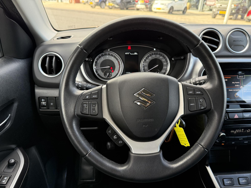 Suzuki Vitara 1.4 Boosterjet Select — photo 10