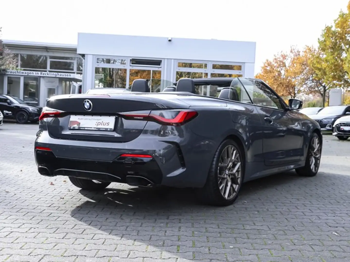 BMW M4 40 i xDrive AHK OpenAir Innov.Pak HuD Sthzg. La... Grau - 2