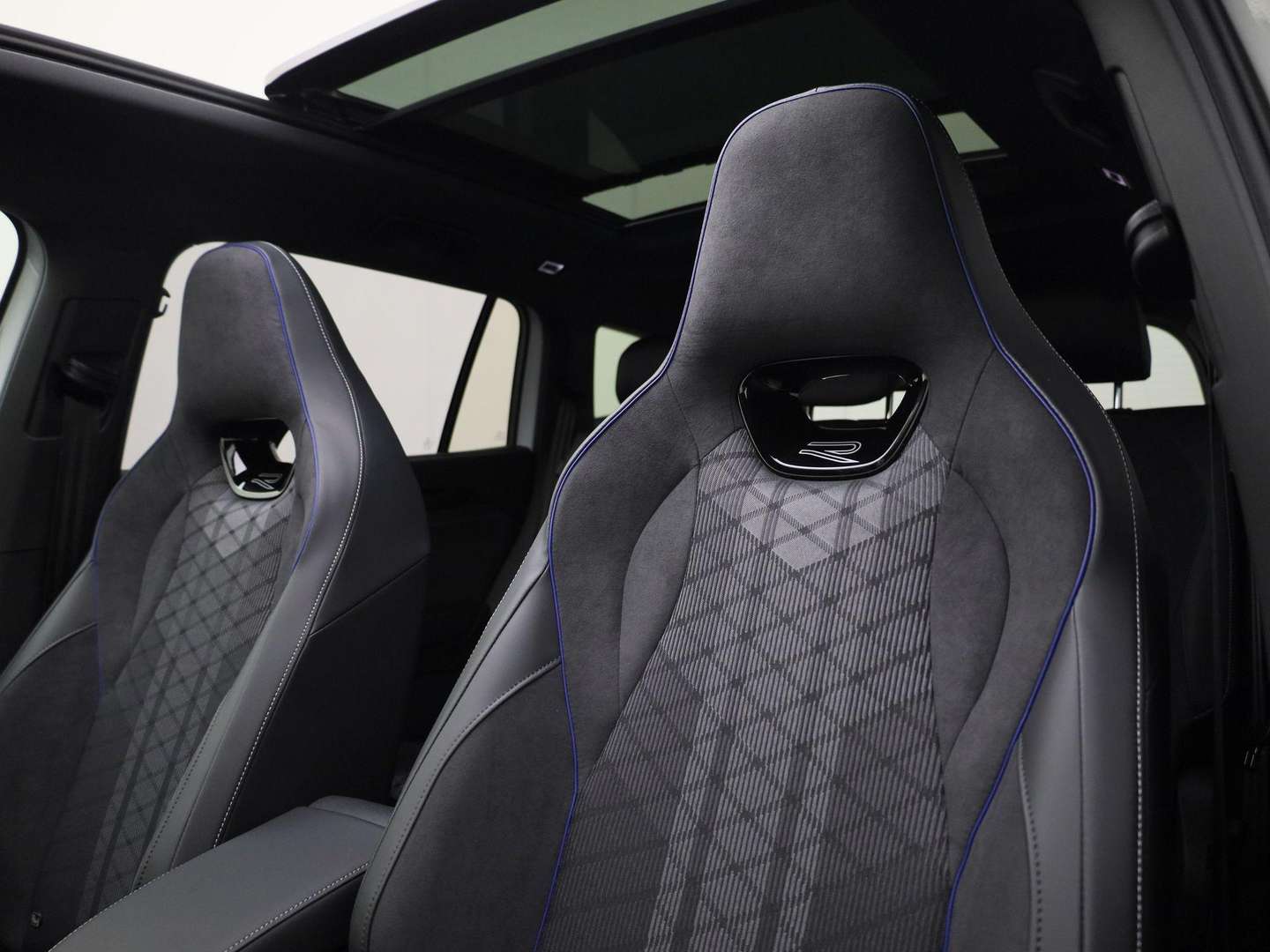 Volkswagen T-CROSS Hybrid R-Line -  - Joinsteer - #5