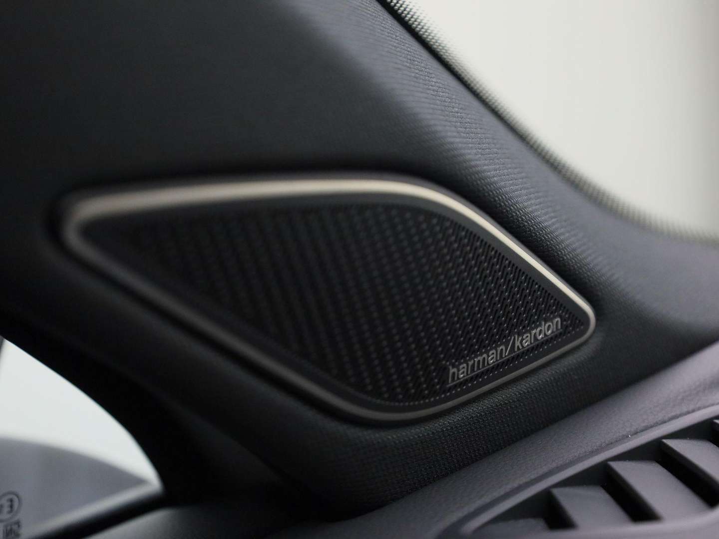 Volkswagen T-CROSS Hybrid R-Line -  - Joinsteer - #3