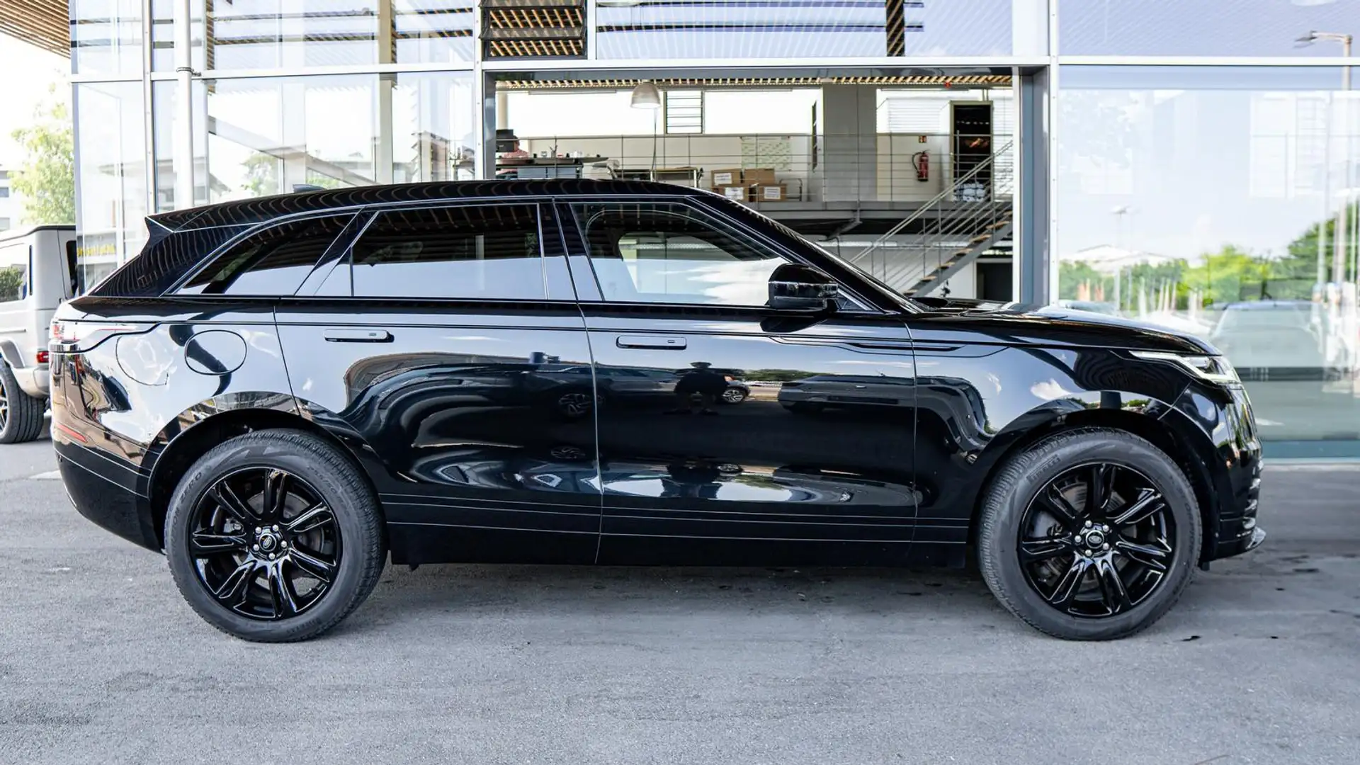 Land Rover Range Rover Velar R-Dynamic HSE 360°KAM*PANO*ACC* Schwarz - 2