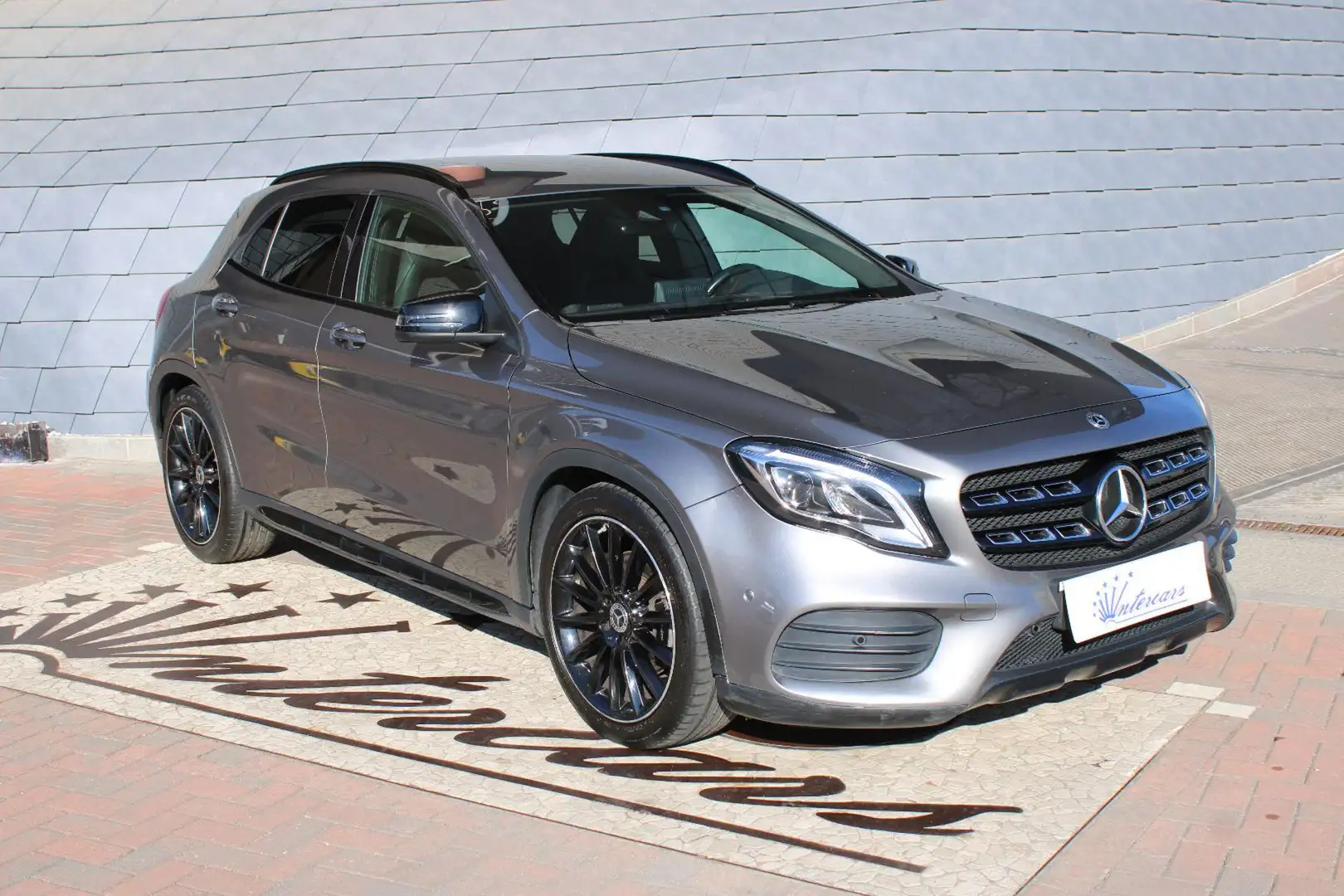 Mercedes-Benz GLA 220 d 4Matic Premium AMG-NIGHT-GANCIO Grigio - 1