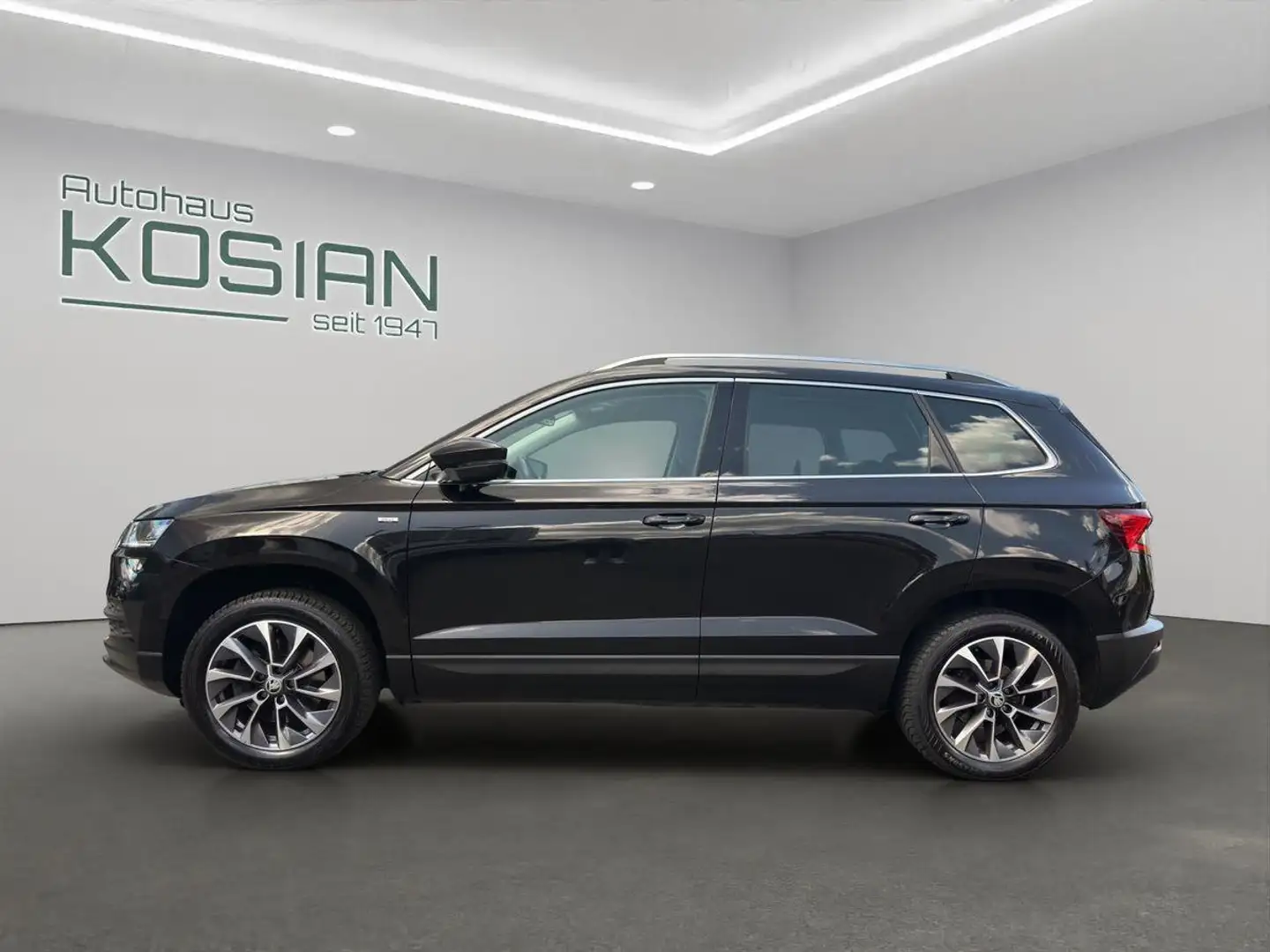 Skoda Karoq DRIVE 2.0 TDI 4x4 DSG NAVI+KAMERA+ Schwarz - 2