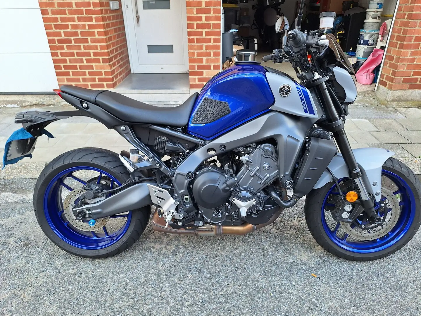 Yamaha MT-09 Bleu - 2