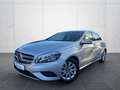 Mercedes-Benz A 180 BlueEff. Aut.*AHK*Navi*Sitzheizung*Tempomat Silber - thumbnail 1