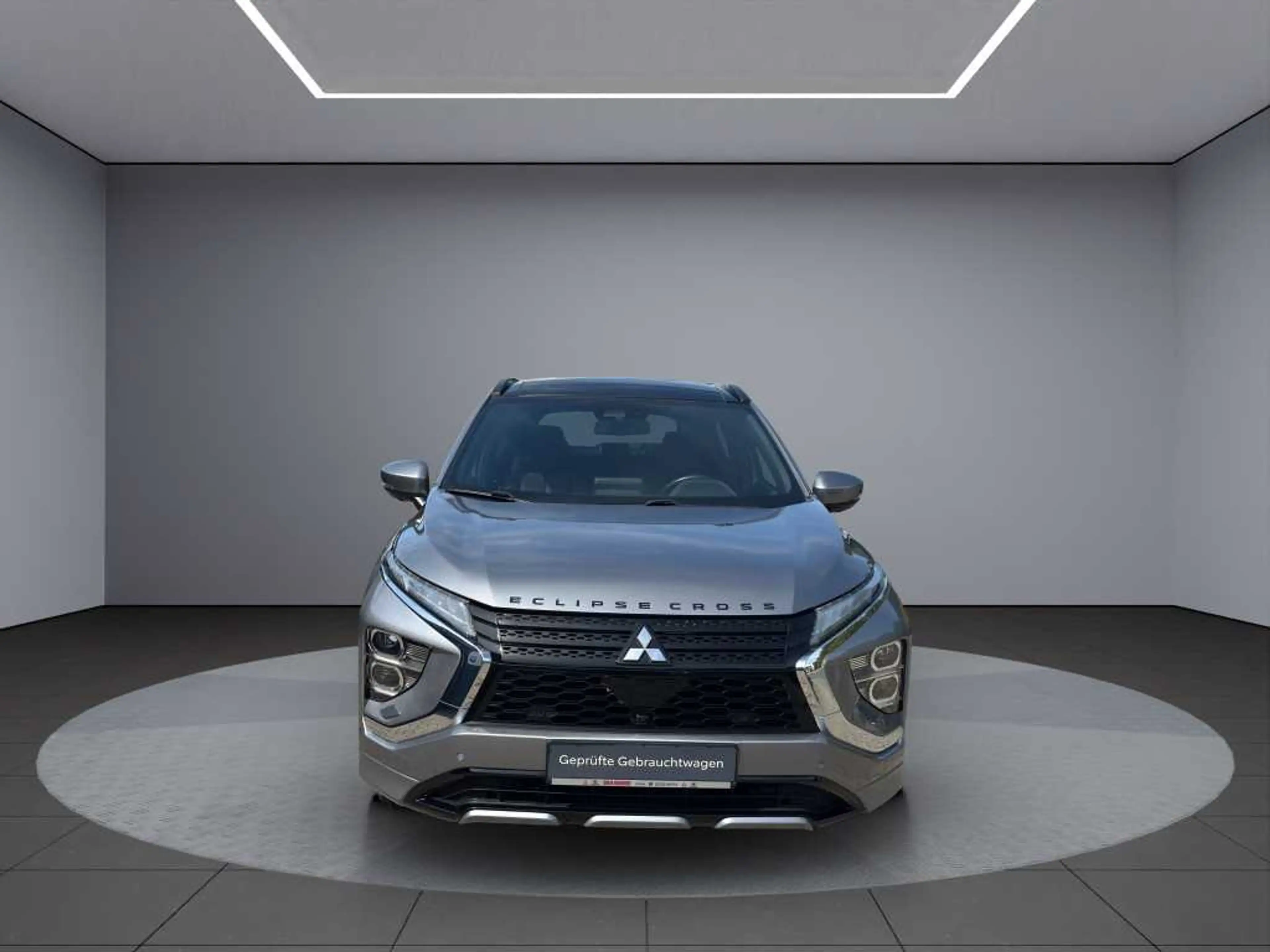Mitsubishi Eclipse Cross Plug-in Hybrid TOP 2.4 MIVEC 4WD — photo 9