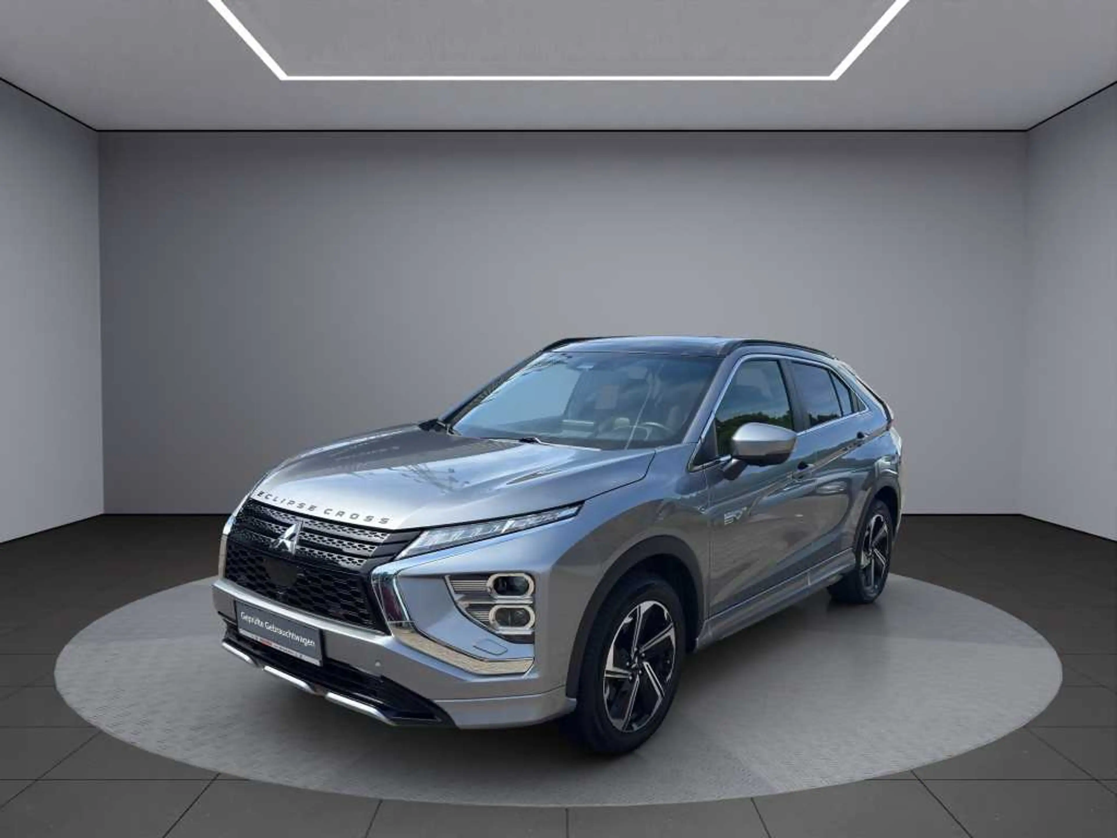 Mitsubishi Eclipse Cross Plug-in Hybrid TOP 2.4 MIVEC 4WD — photo 2