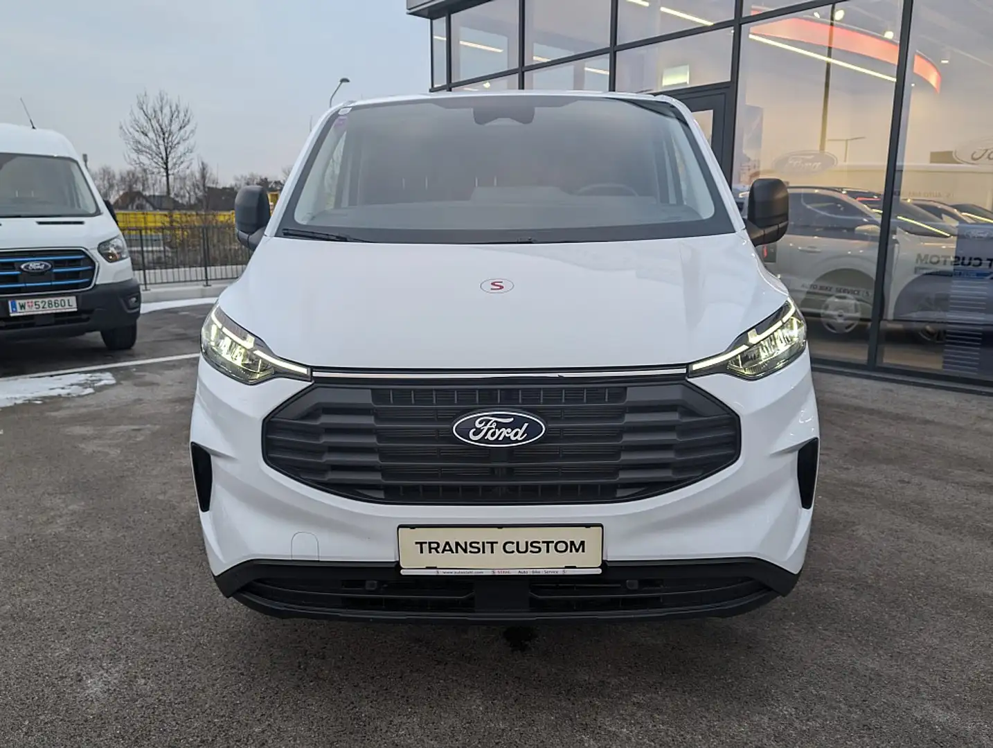 Ford Transit Custom Kasten 2,5 PHEV L1H1 320 Trend Aut. Ganzjahresr... Weiß - 2