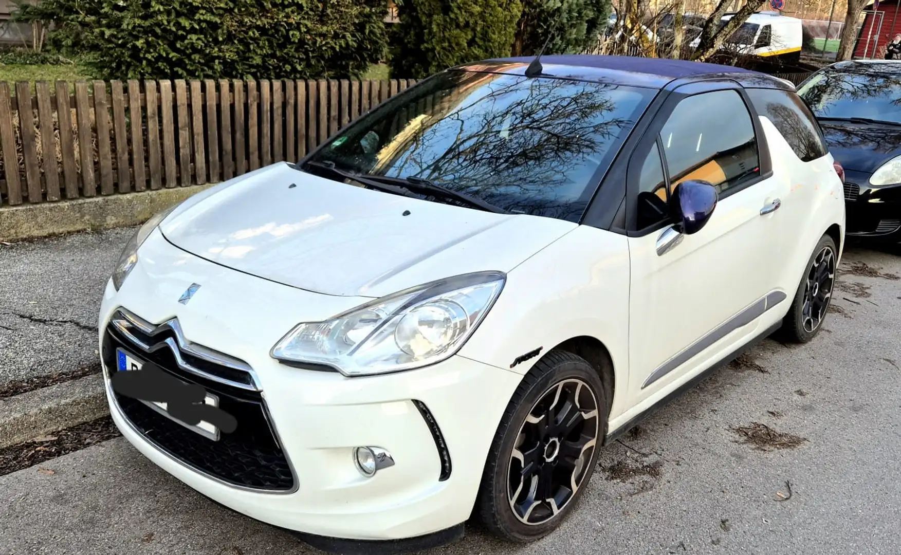 Citroen DS3 DS3 Cabrio VTi 120 SoChic Bílá - 2