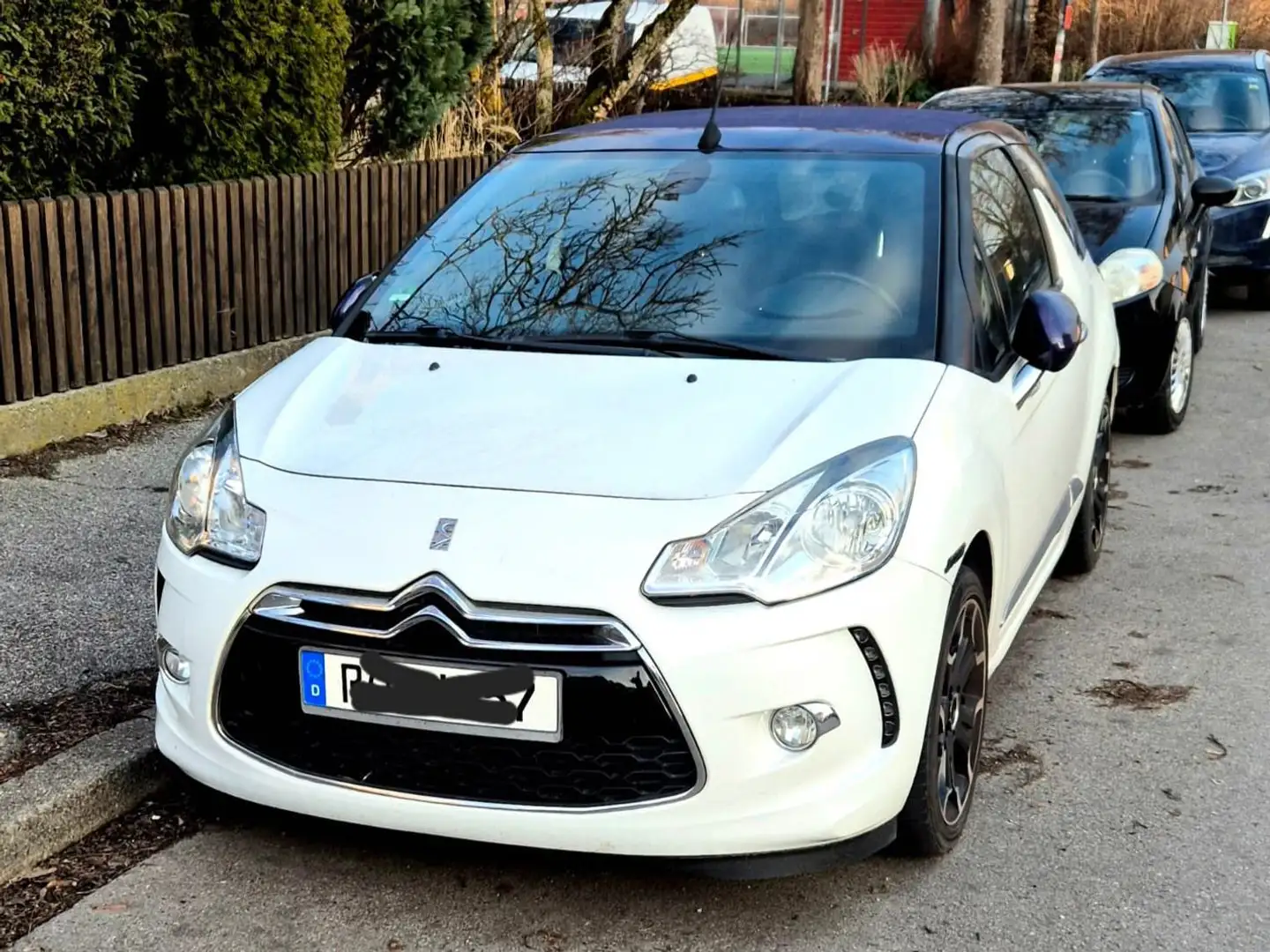 Citroen DS3 DS3 Cabrio VTi 120 SoChic Bílá - 1
