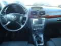 Toyota Avensis 2.2 D-CATLiftback / Executive Stříbrná - thumbnail 11
