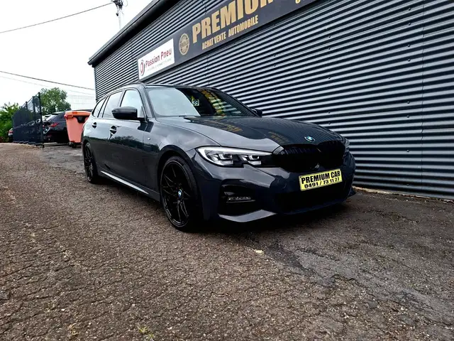 BMW 3 Series view 4