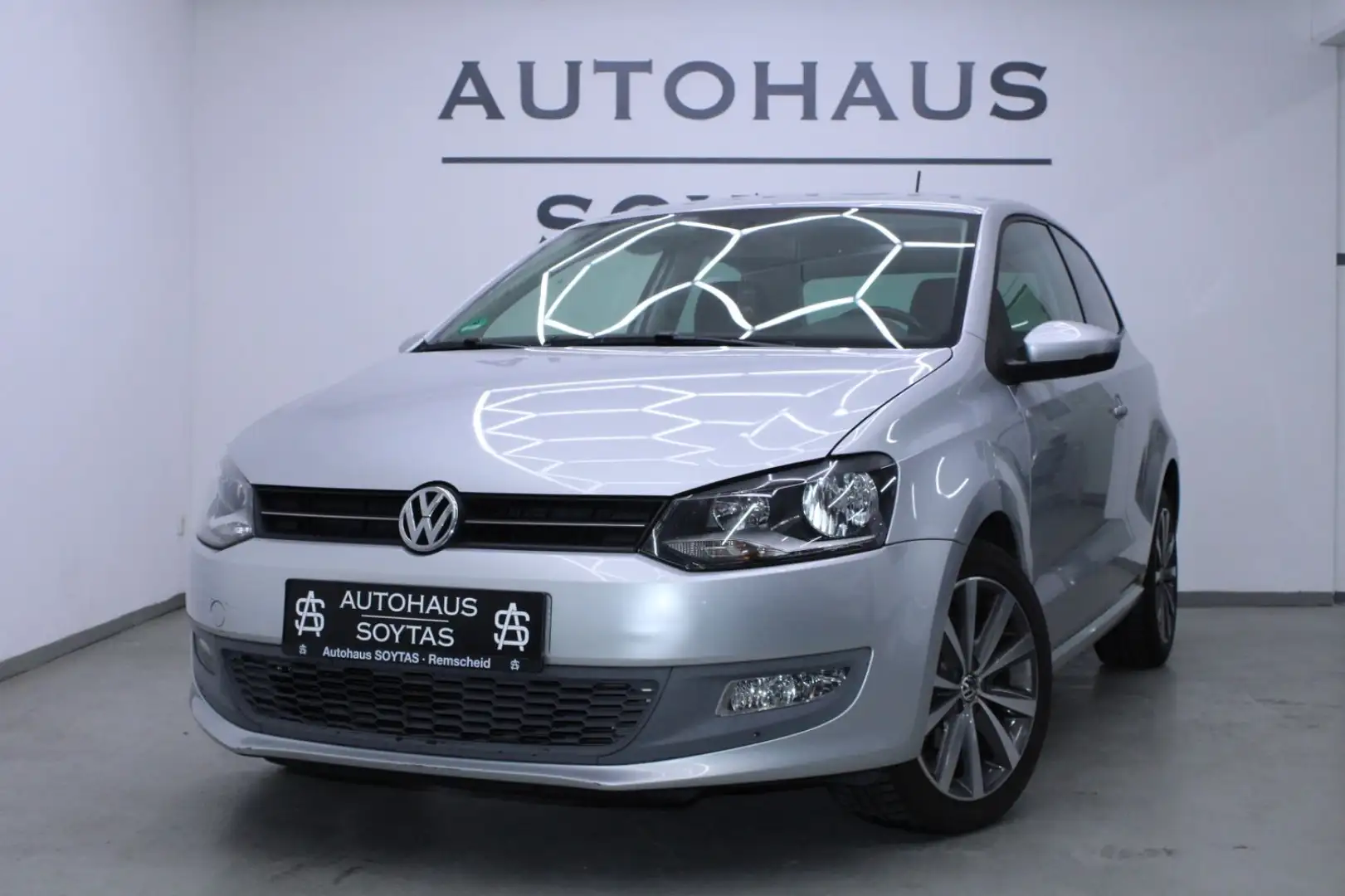 Volkswagen Polo V Team *SHZ *TEMPOMAT *PDC *KLIMA Argent - 1