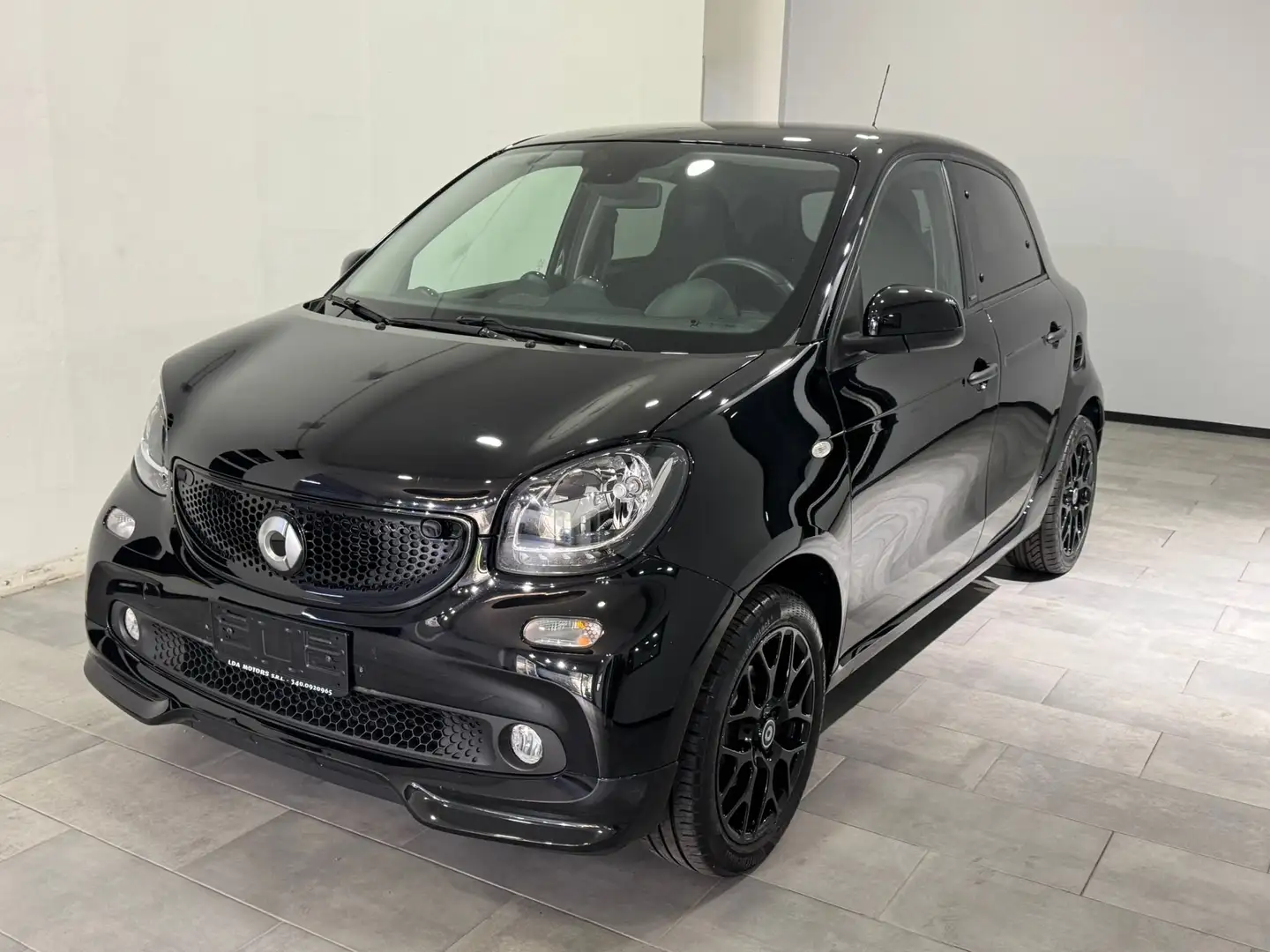 smart forFour 1.0 71 CV TWINAMIC SUPERPASSION PRONTACONSEGNA Nero - 1