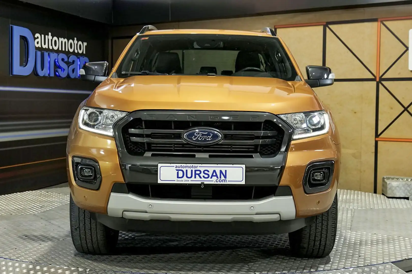 Ford Ranger 2.0 TDCi 157kW 4x4 Dob Cab Wildtrack AT Naranja - 2