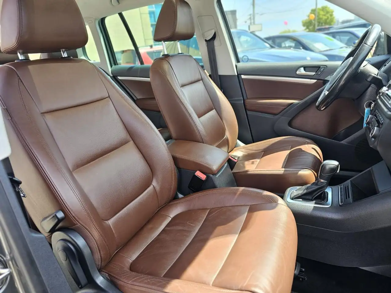 Volkswagen Tiguan снимка Volkswagen Tiguan