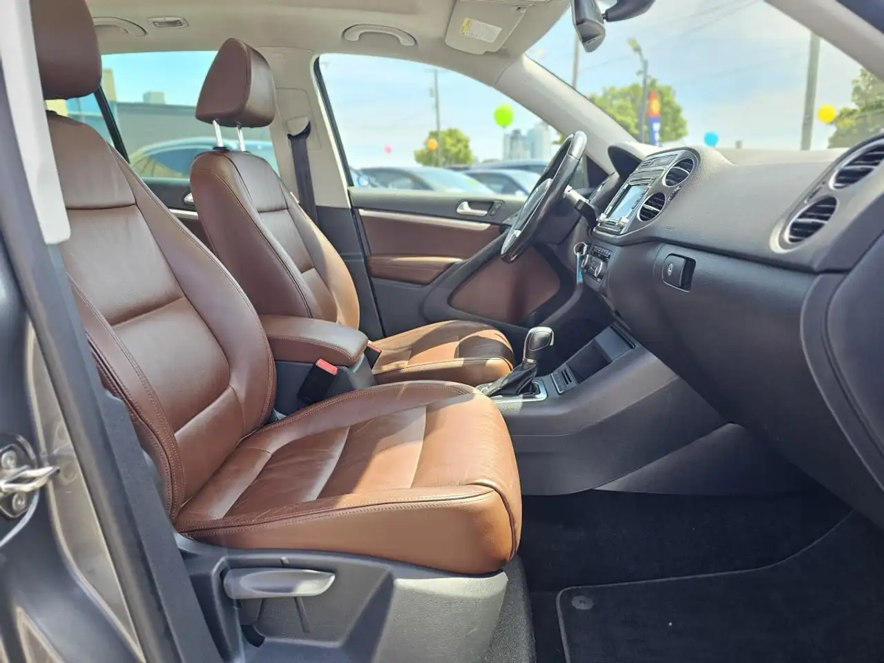 Volkswagen Tiguan снимка Volkswagen Tiguan