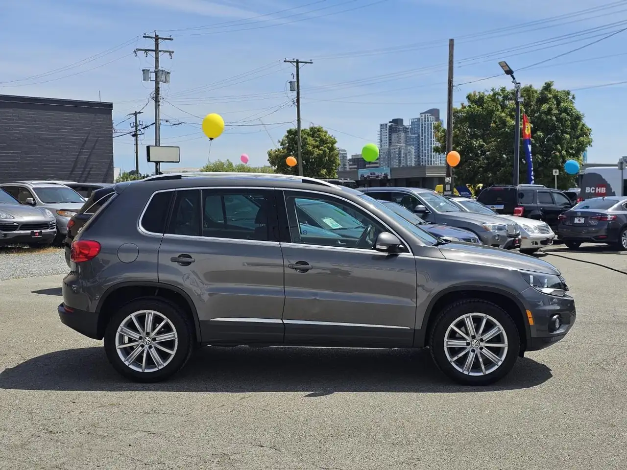 Volkswagen Tiguan снимка Volkswagen Tiguan