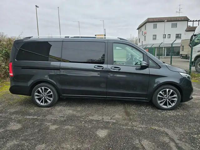 Mercedes-Benz V 300 d 4MATIC Lang Leder 360°Burmester Panorama