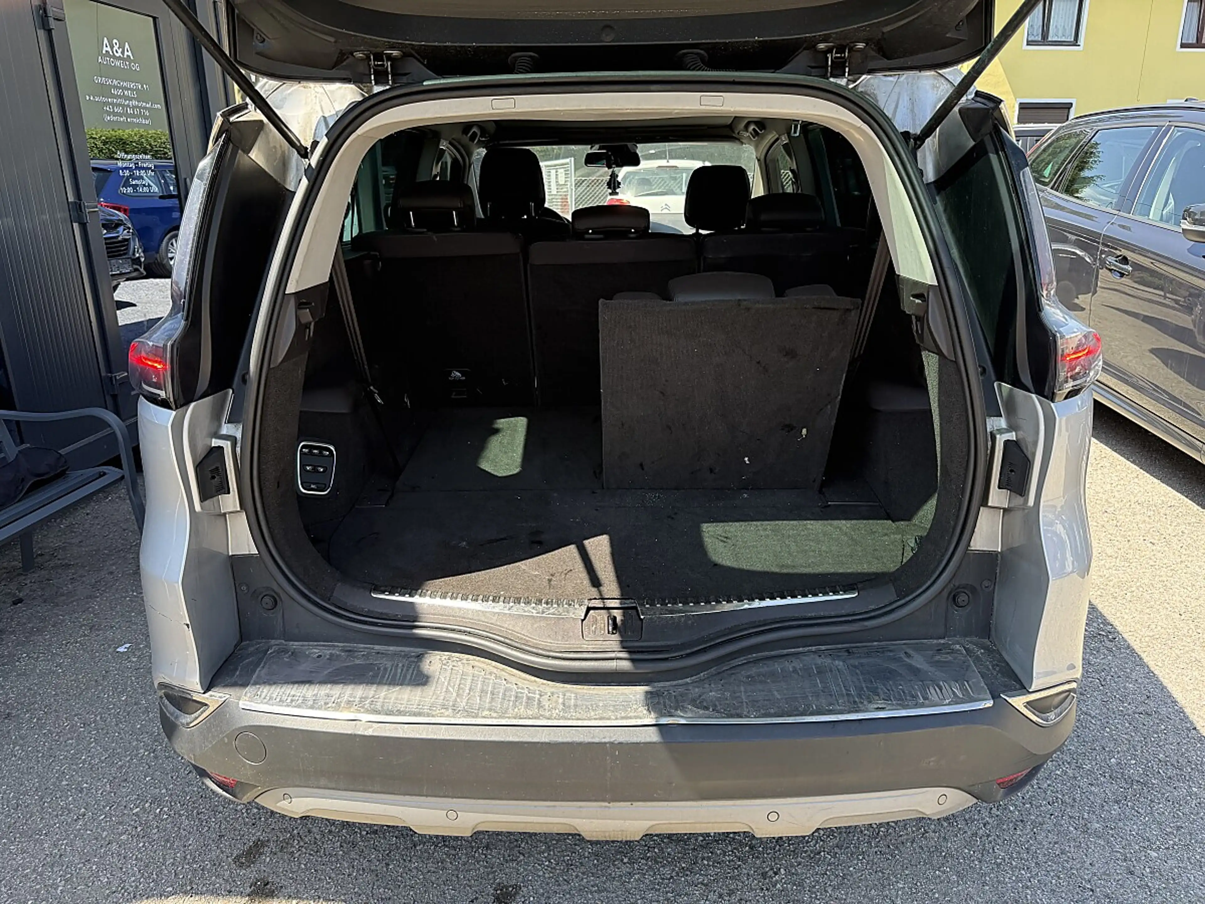 Renault Espace Initiale Paris Energy dCi 160 EDC — photo 13